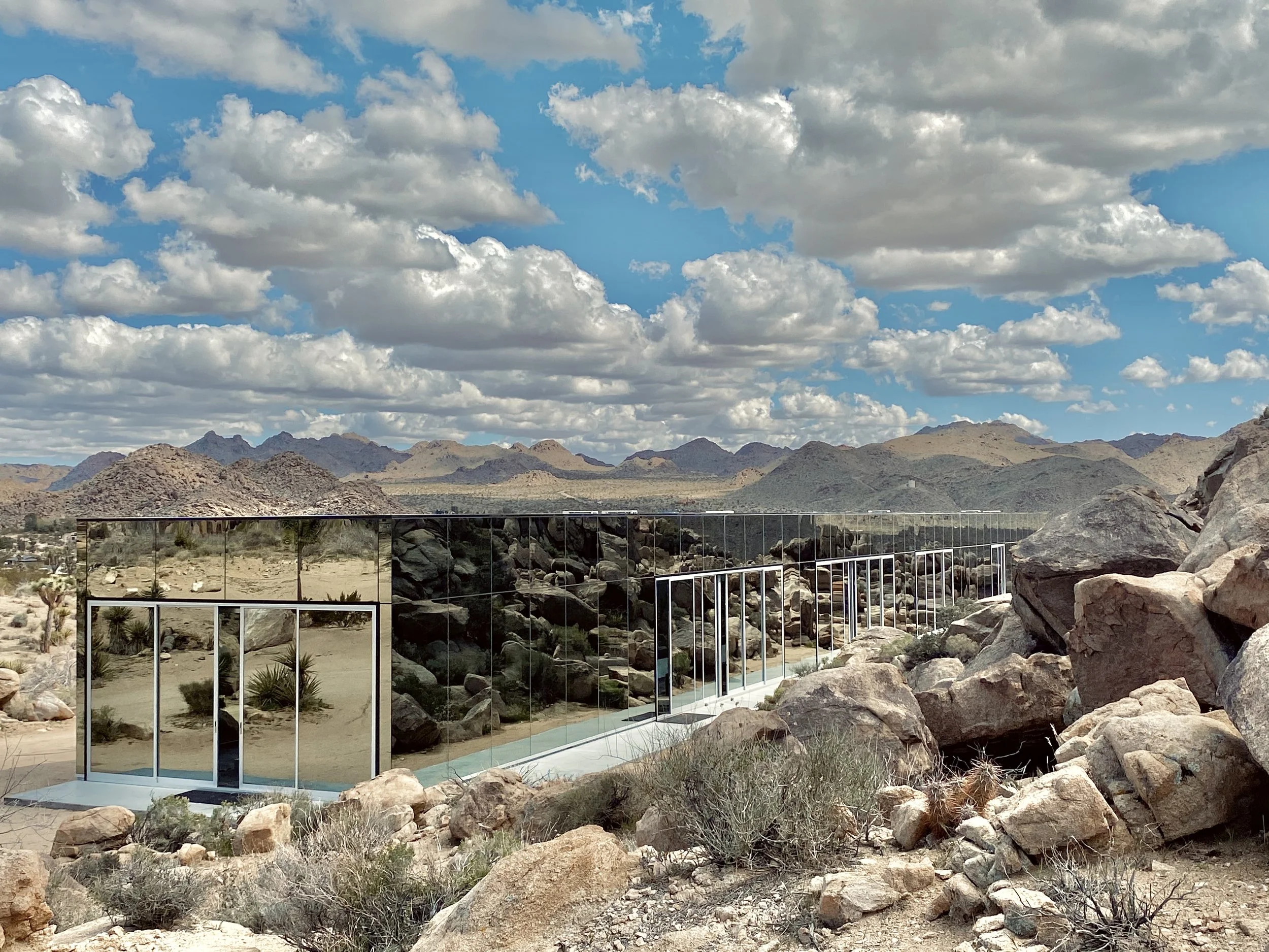 Filmland-Invisible-House-Joshua-Tree-29-exterior-29.jpeg