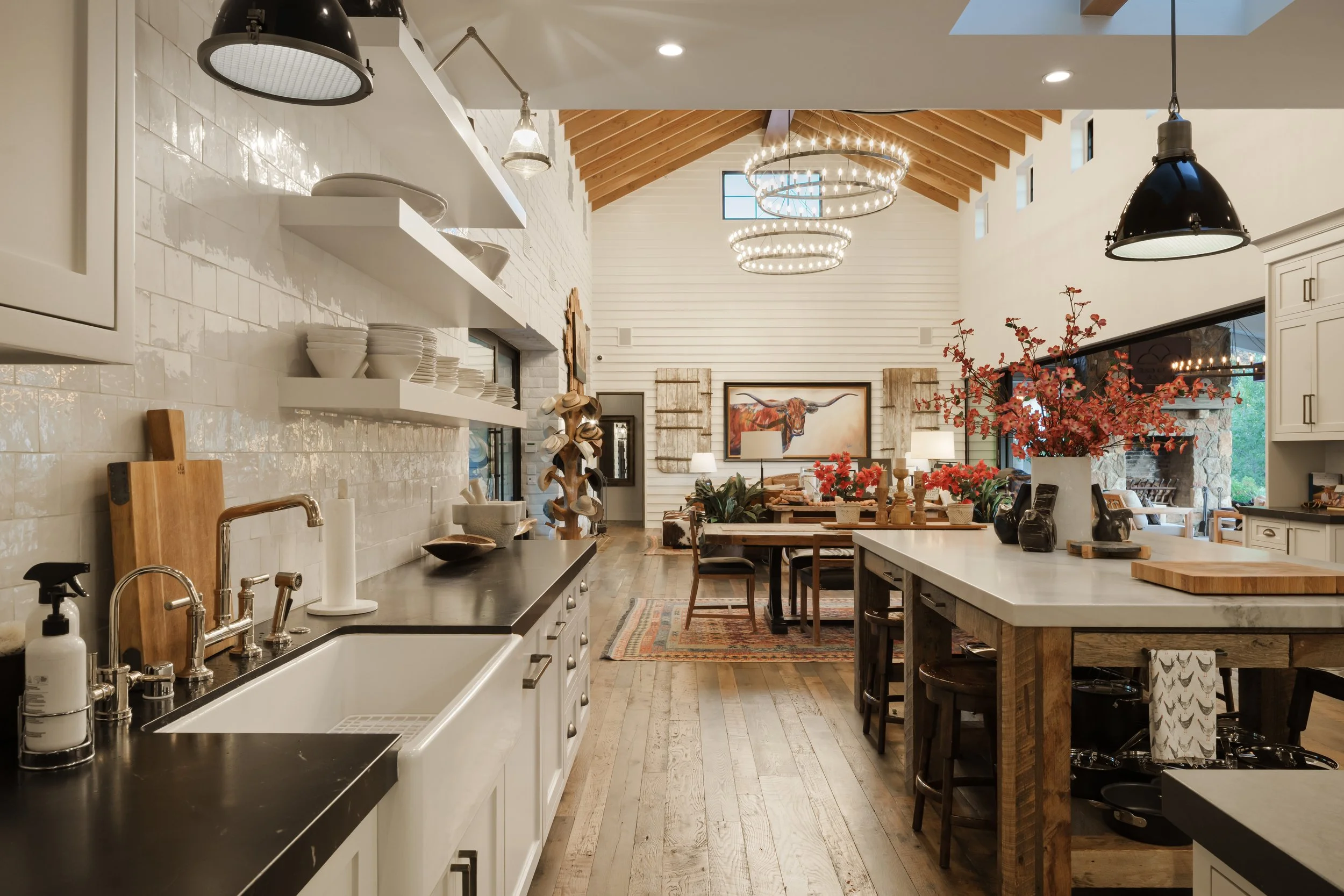 Filmland-RCRanch-house-interior-kitchen-3.jpg