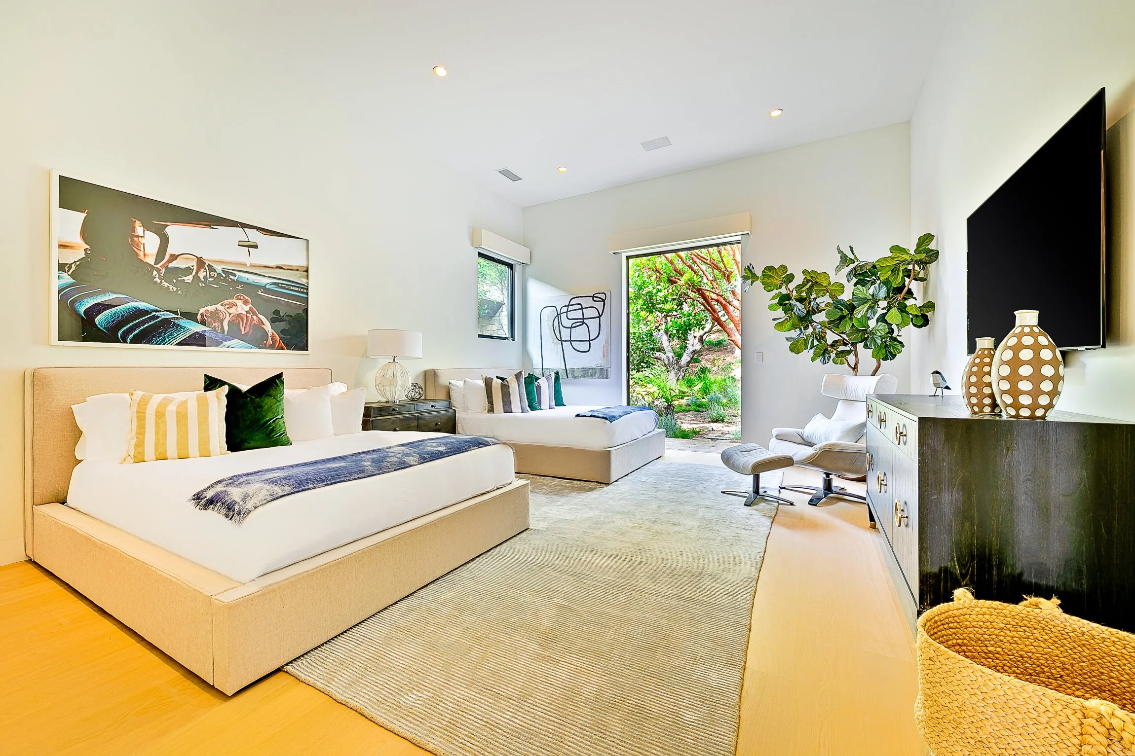 11-61 Guest Bedroom 2.jpeg