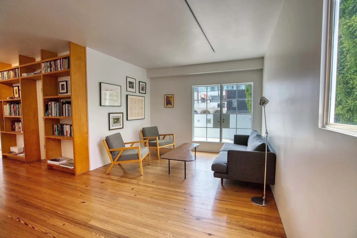 16-8-Filmland-57 Venice.jpg