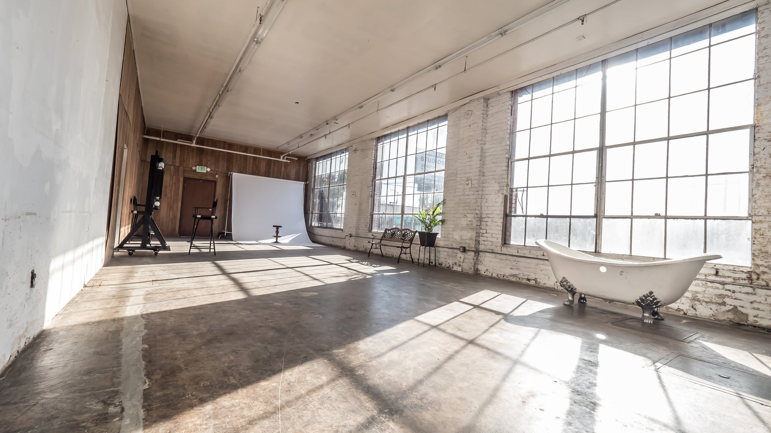 51-24-Filmland-Raw Studios-Industrial.jpg