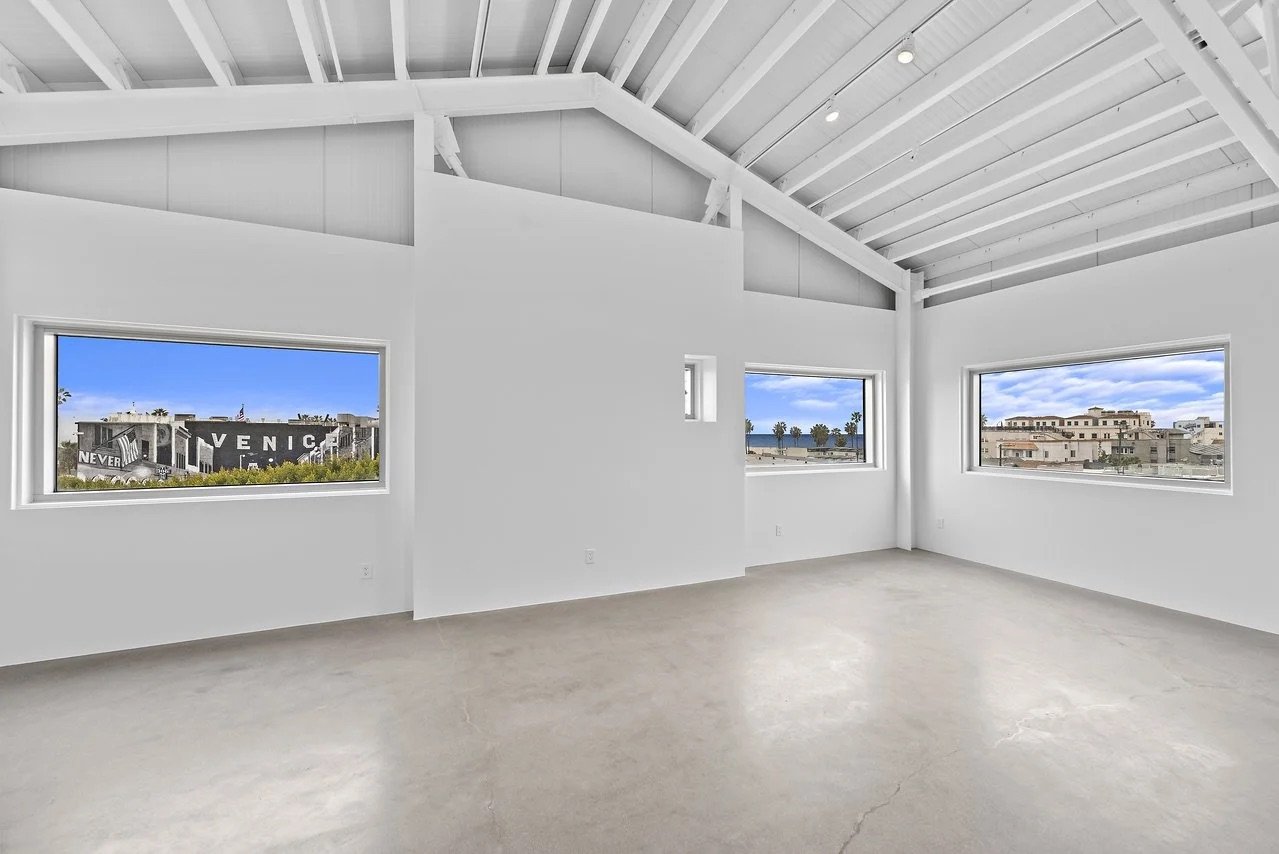 18-6a-Filmland-57 Venice-Warehouse.jpg