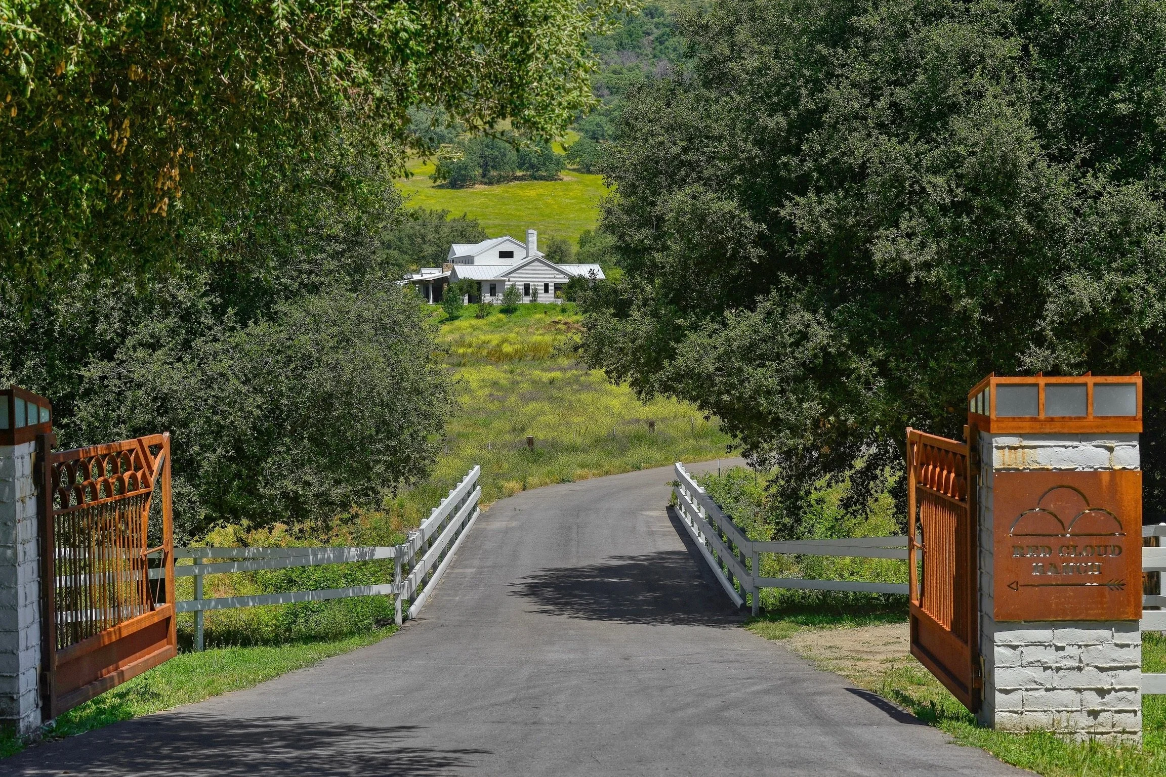 Filmland-RCRanch-house-exterior-gate.JPG