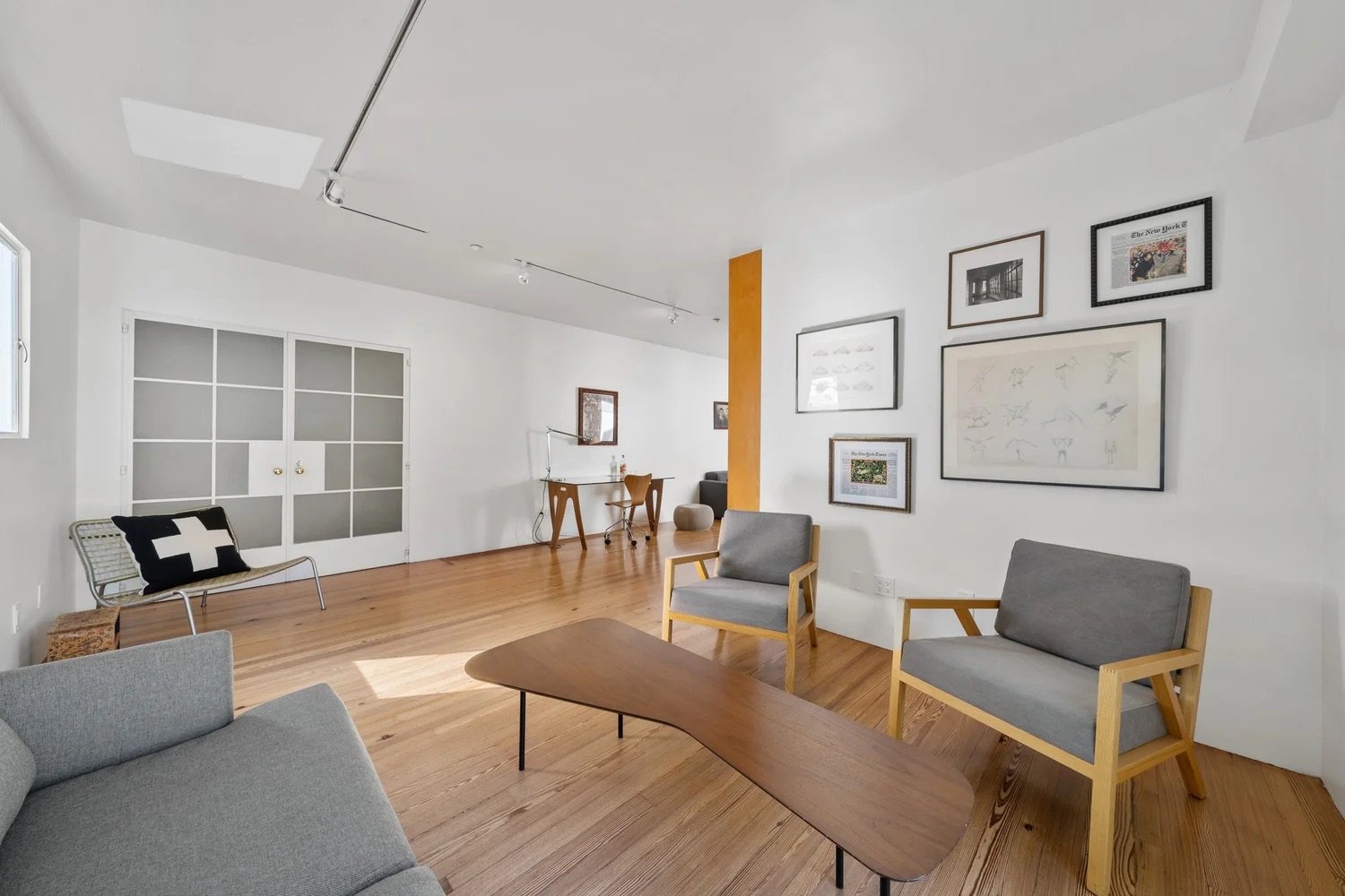 17-8a-Filmland-57 Venice.jpg