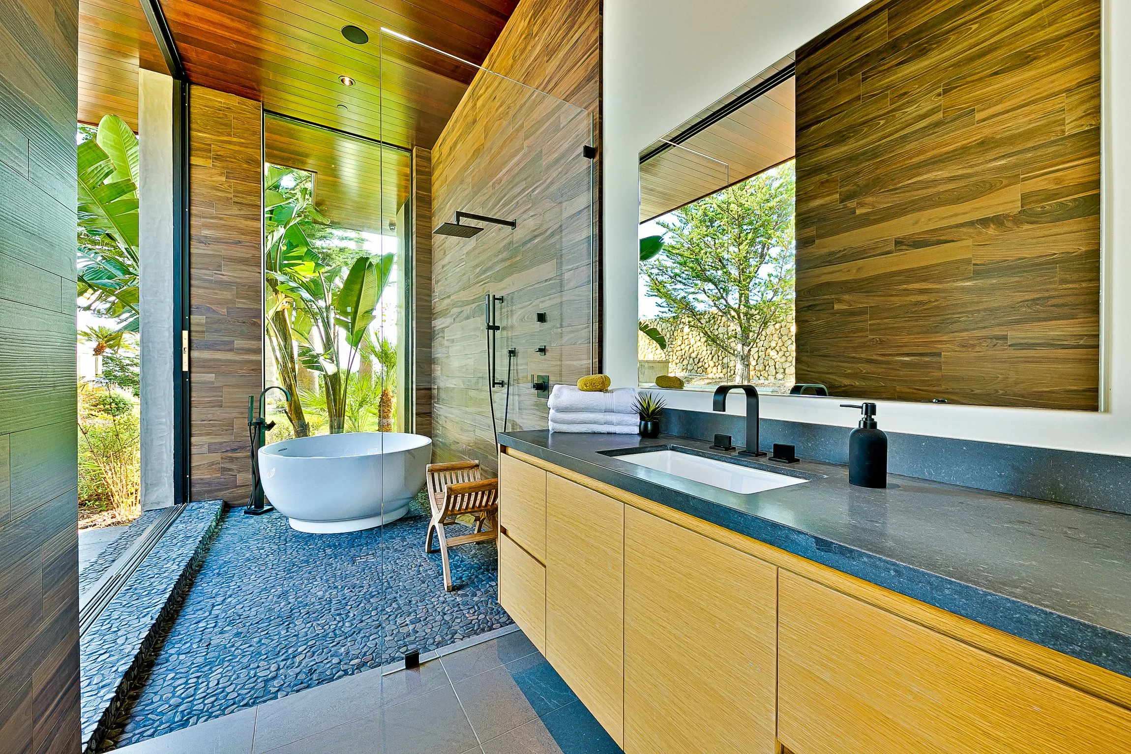 13-57 Spa Bathroom.jpeg