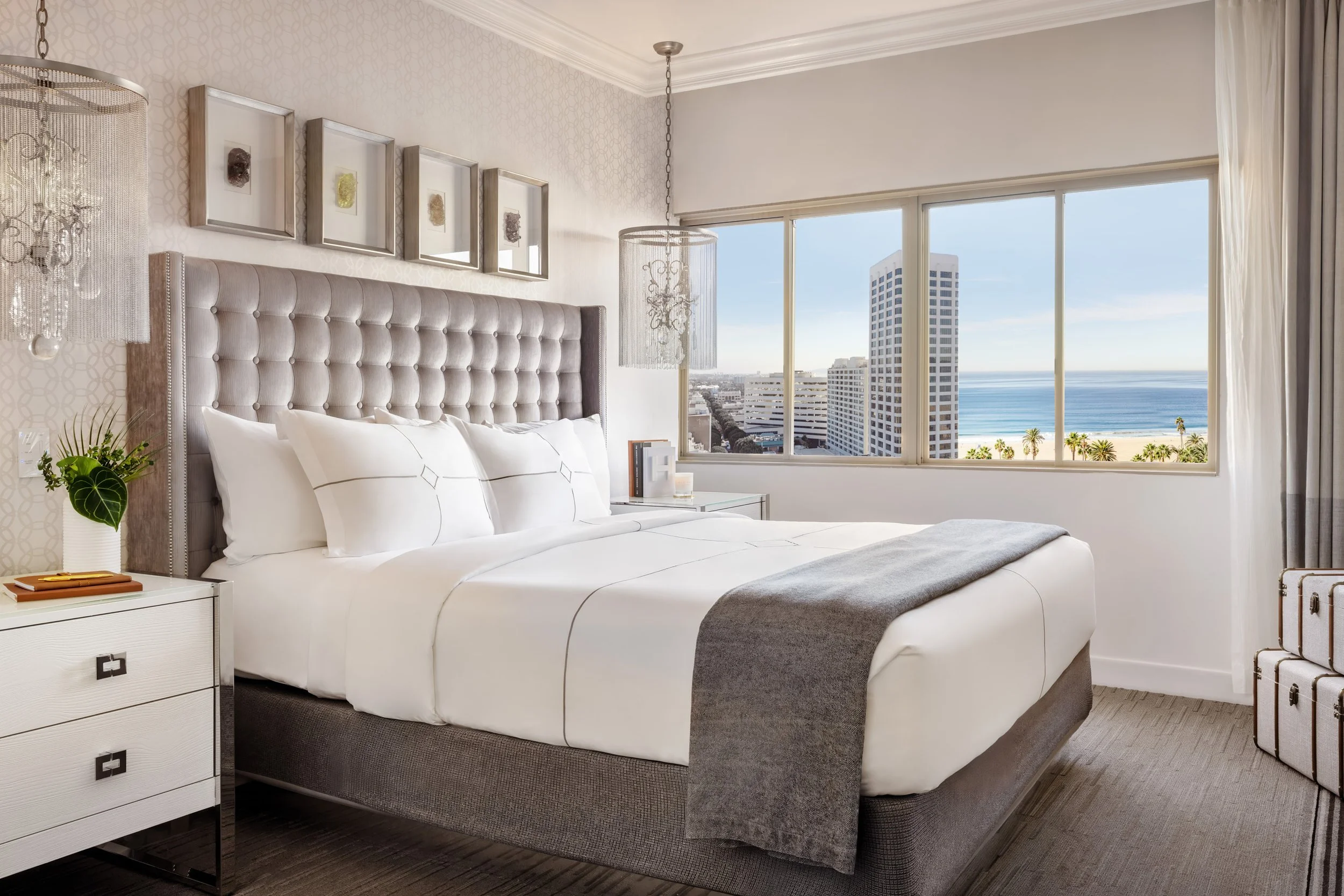 Filmland-H-Hotel-Room-Ocean.jpg