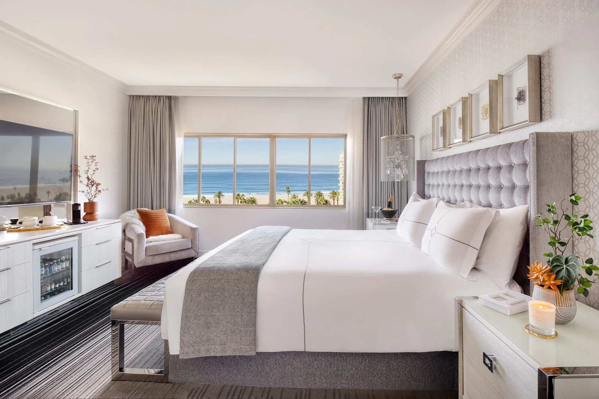 Filmland-H-Hotel-Room-Ocean3.jpg