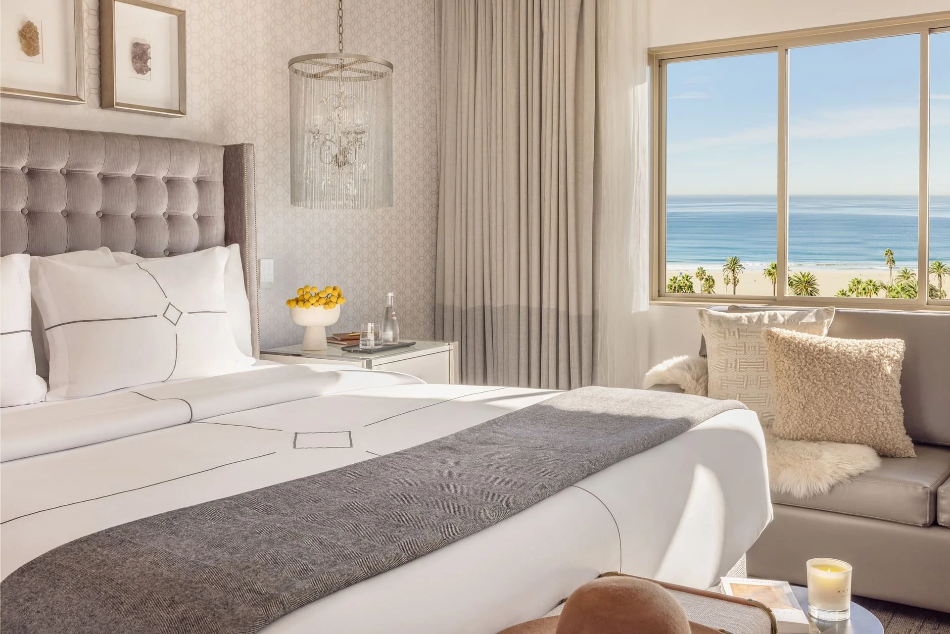 Filmland-H-Hotel-Room-Ocean2.jpg