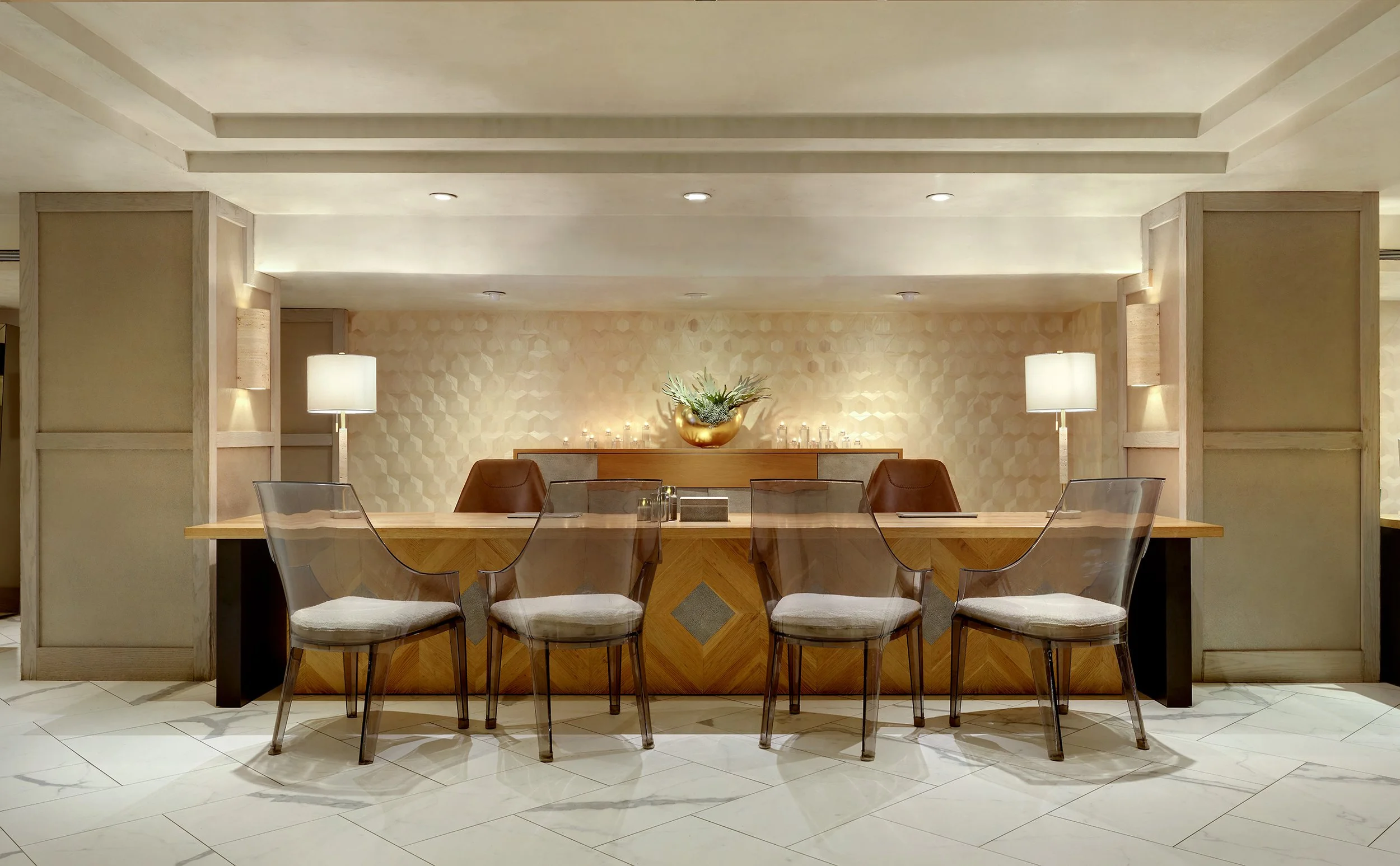 Filmland-H-Hotel-frontdesk.jpg
