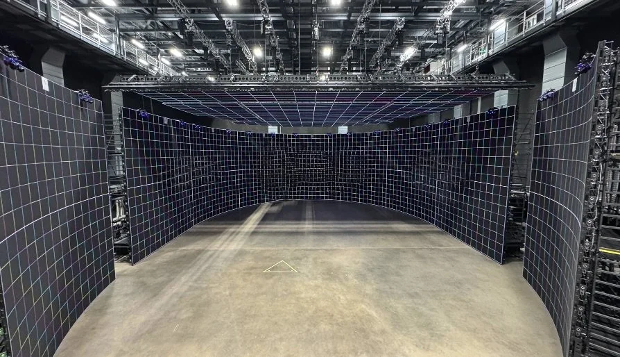 Filmland-El Volume-05.jpeg