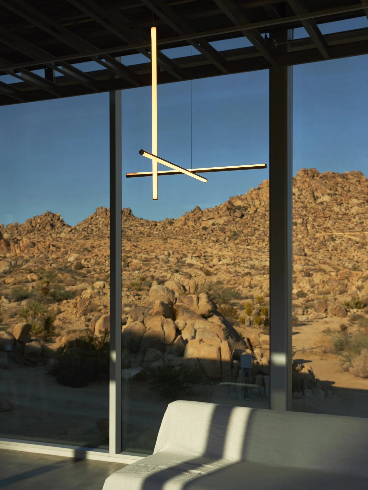 Filmland-Invisible-House-Joshua-Tree-47-living-3.jpeg