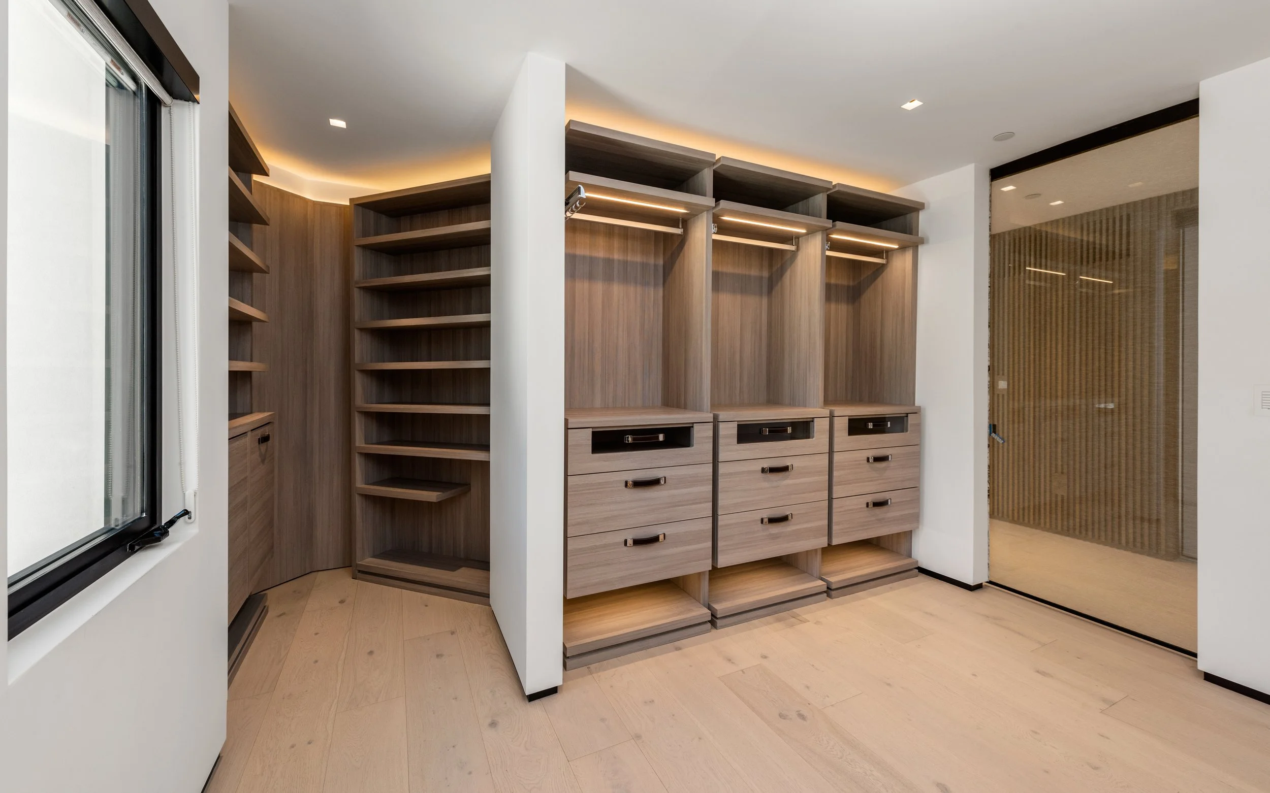 13-56 Primary Closet .jpeg