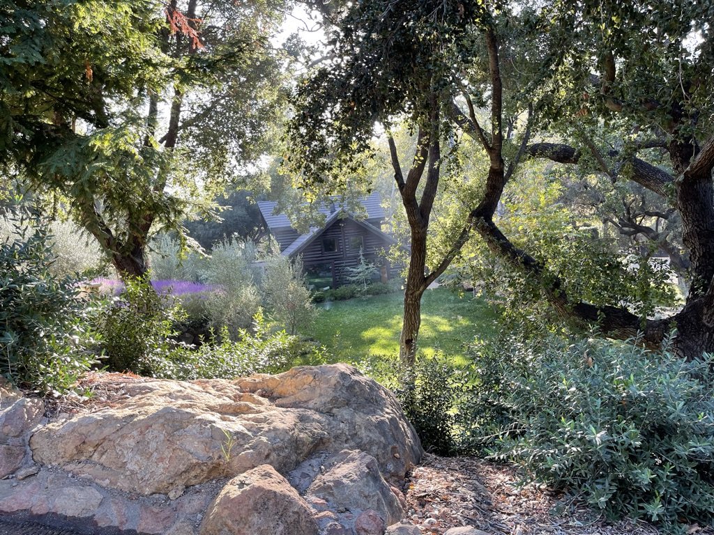 Filmland-Golden Summit-Cabin-4.jpeg