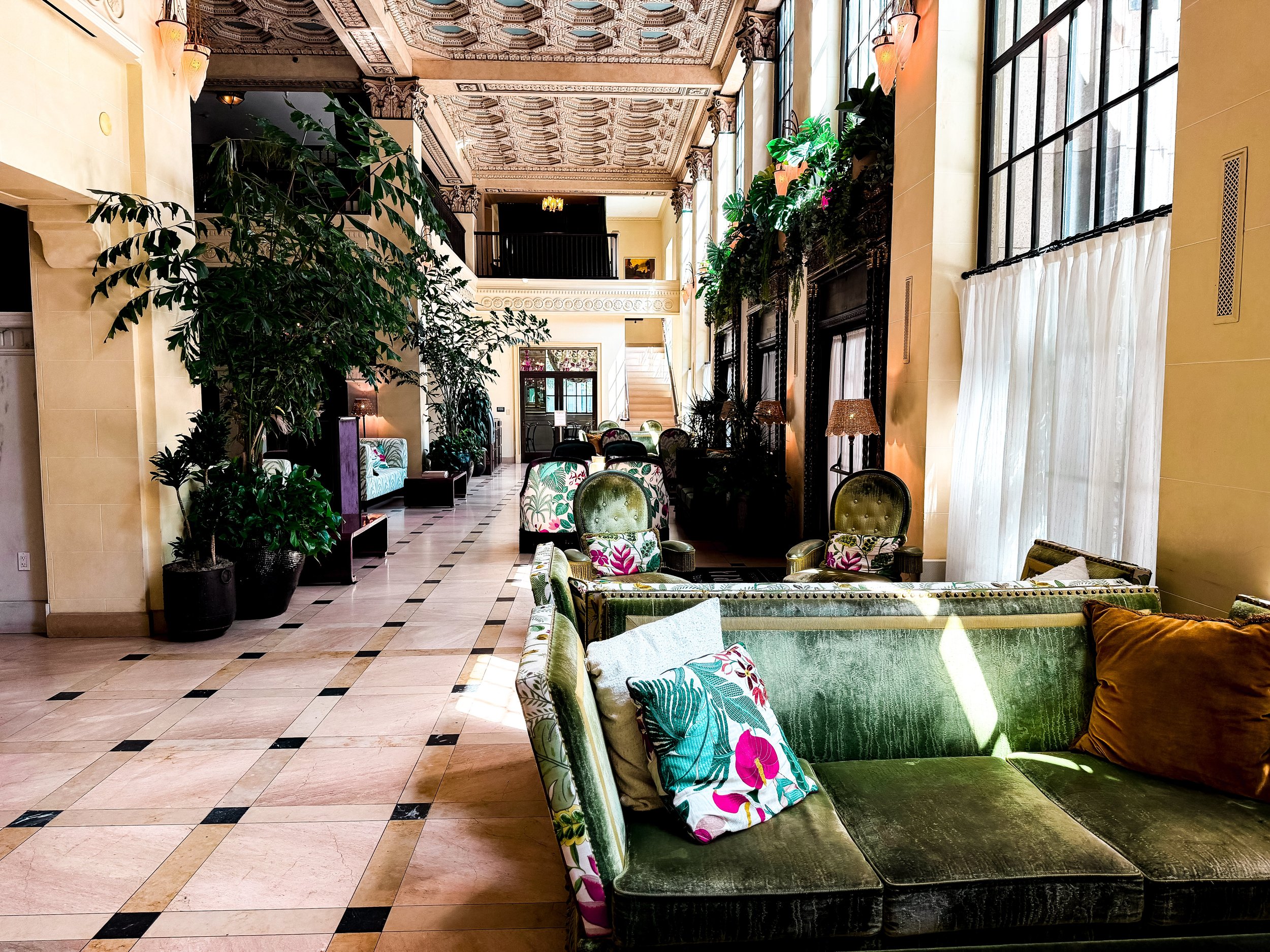 Filmland-Bella-Hotel-DTLA-dining-4-2.jpg