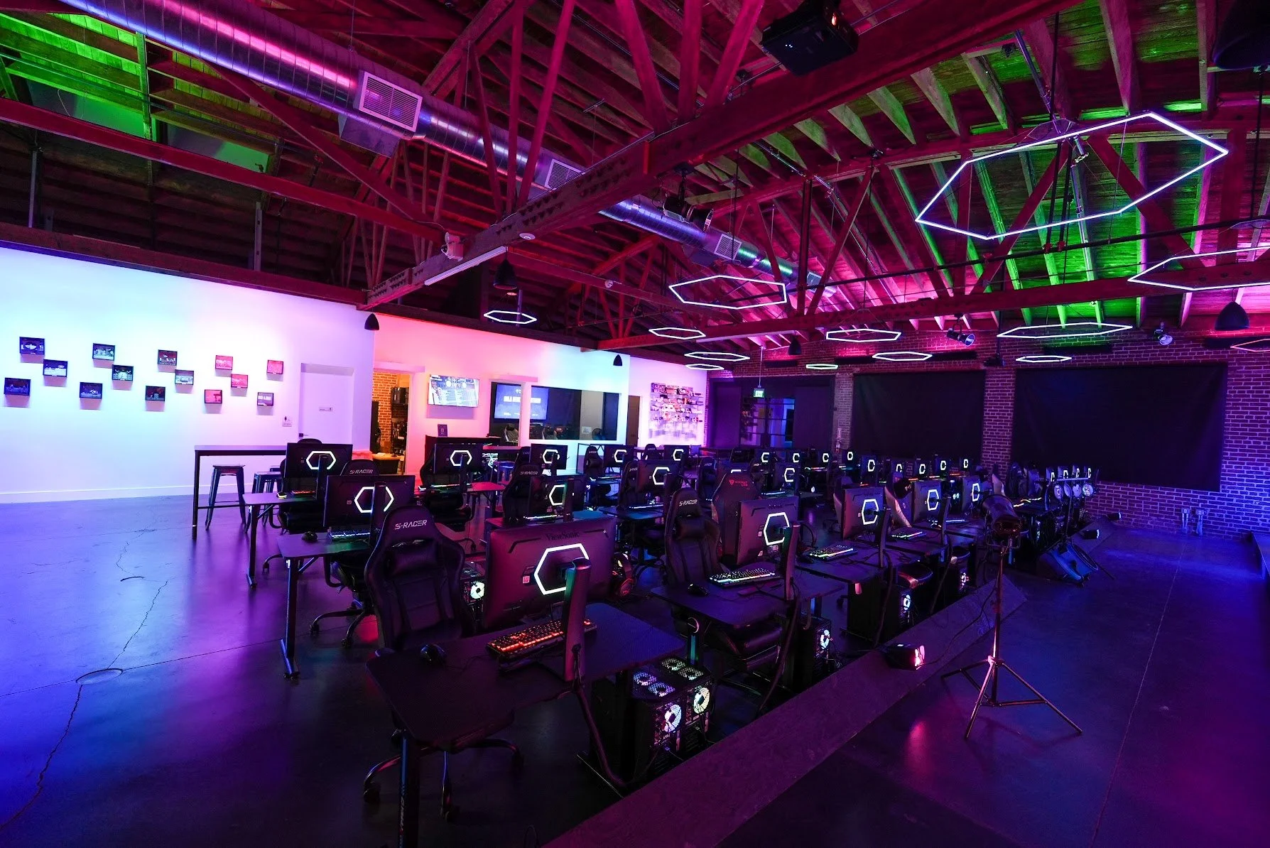esports film location Los Angeles, gaming studio filming location LA, tech campus film location Los Angeles, esports broadcast facility filming location, gaming headquarters film location LA, streaming studio filming location Los Angeles, content cre