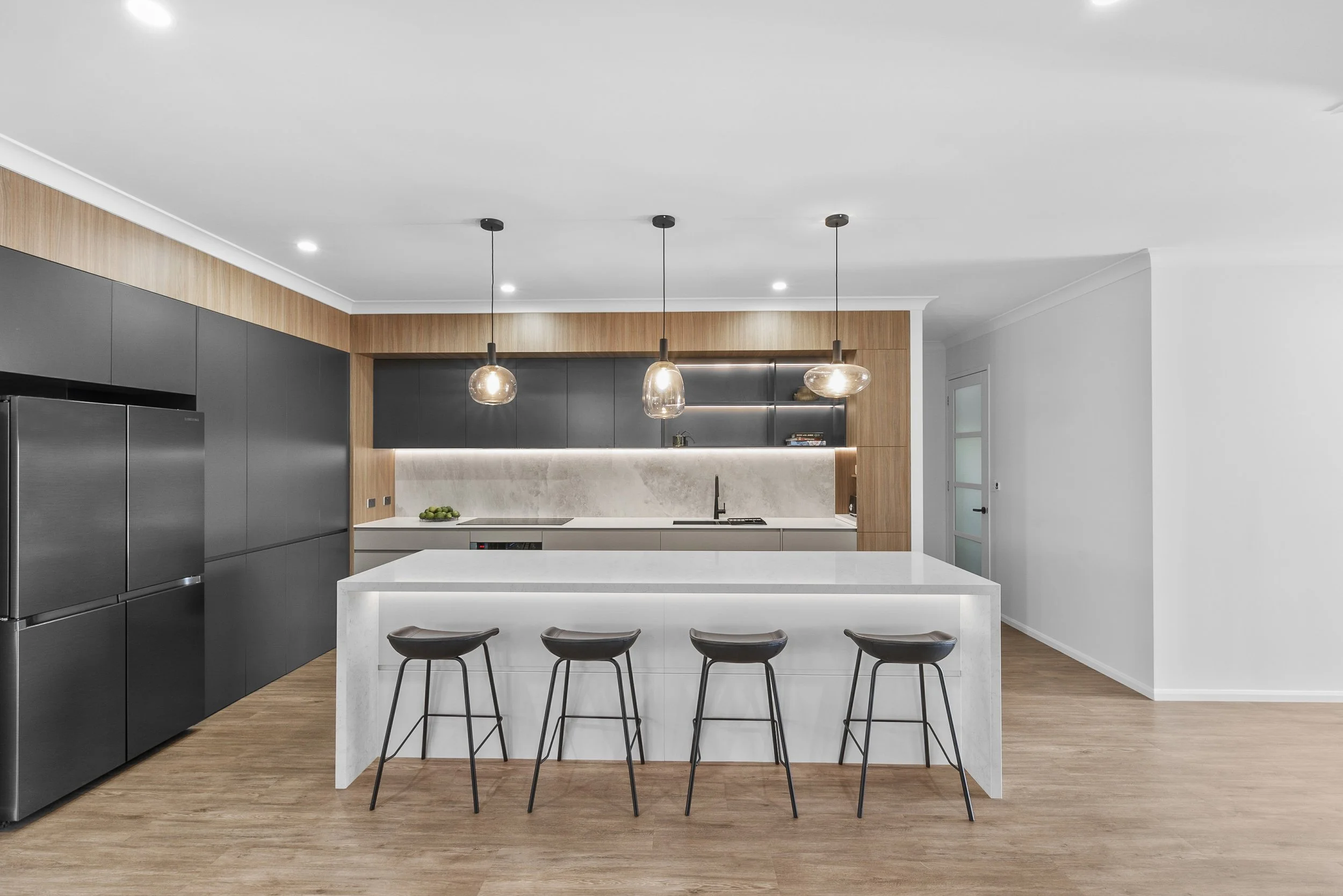 1687980276979_bwrm-03 2.JPEG