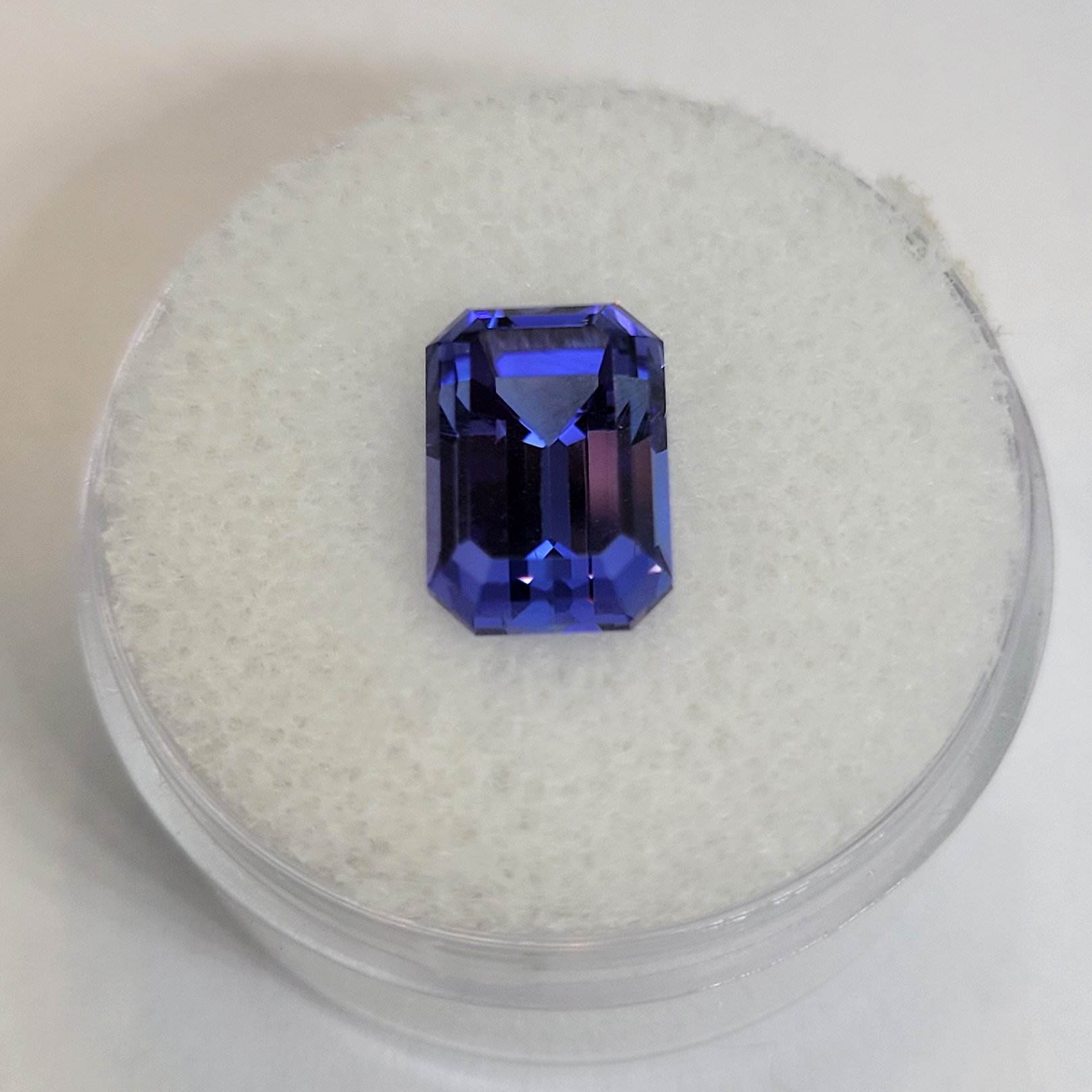 6-tanzanite-440ct-2.jpg