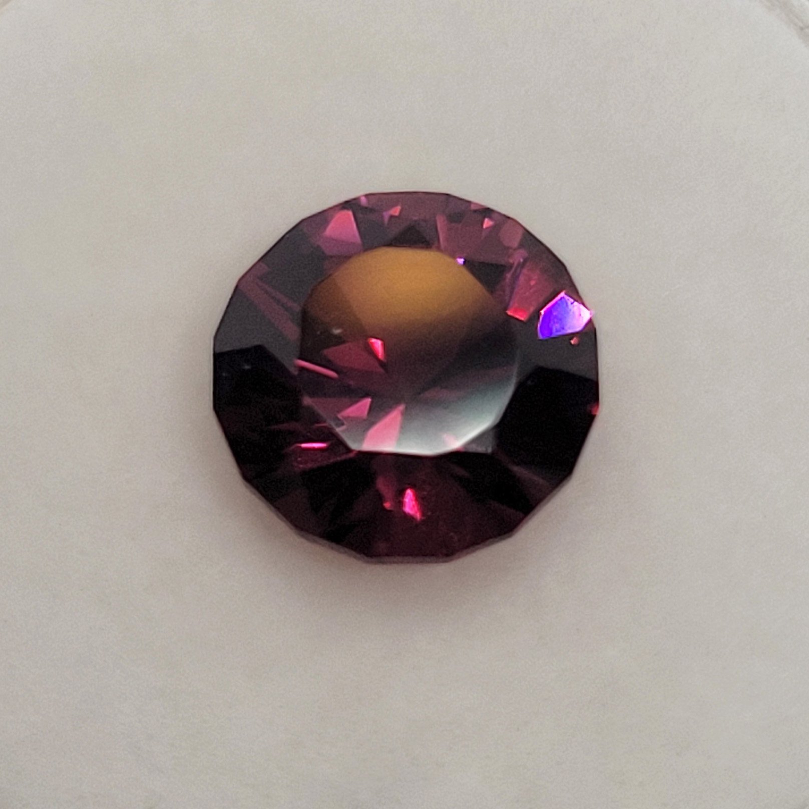 7-umbalitegarnet-295ct-1.jpg