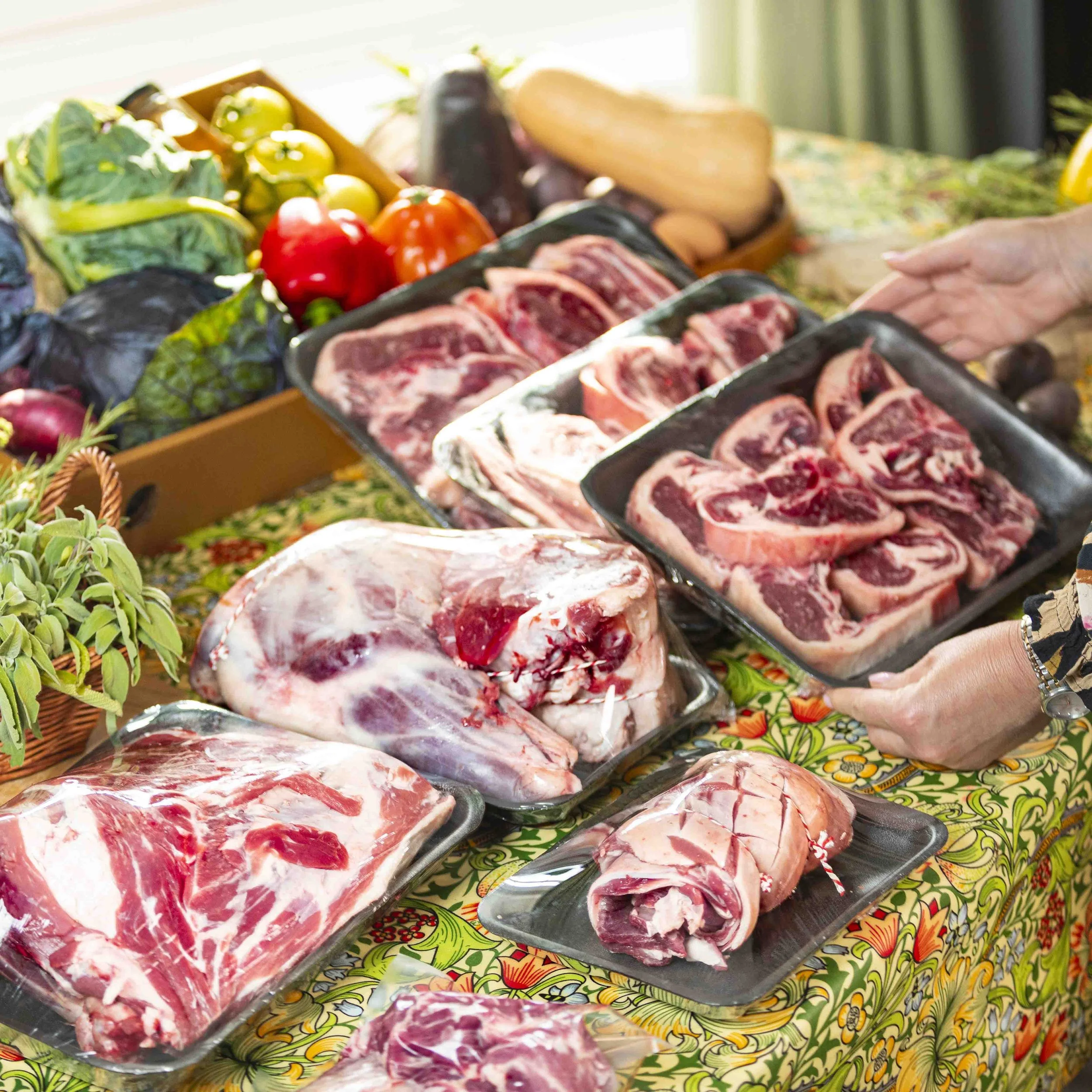 wayletts-farrm-fresh-lamb-boxes-02.jpg