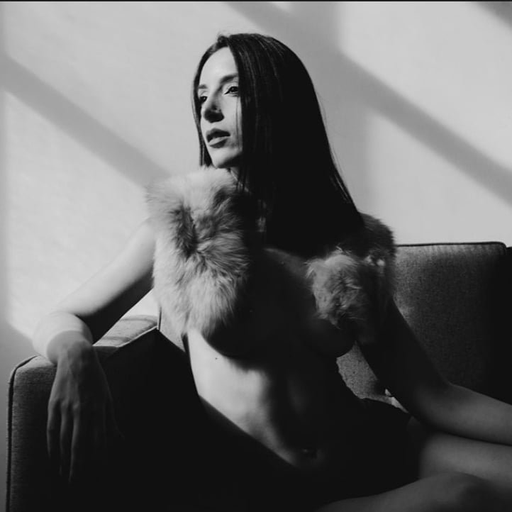 boudoir branding photoggraphy ny state and new york city black and white