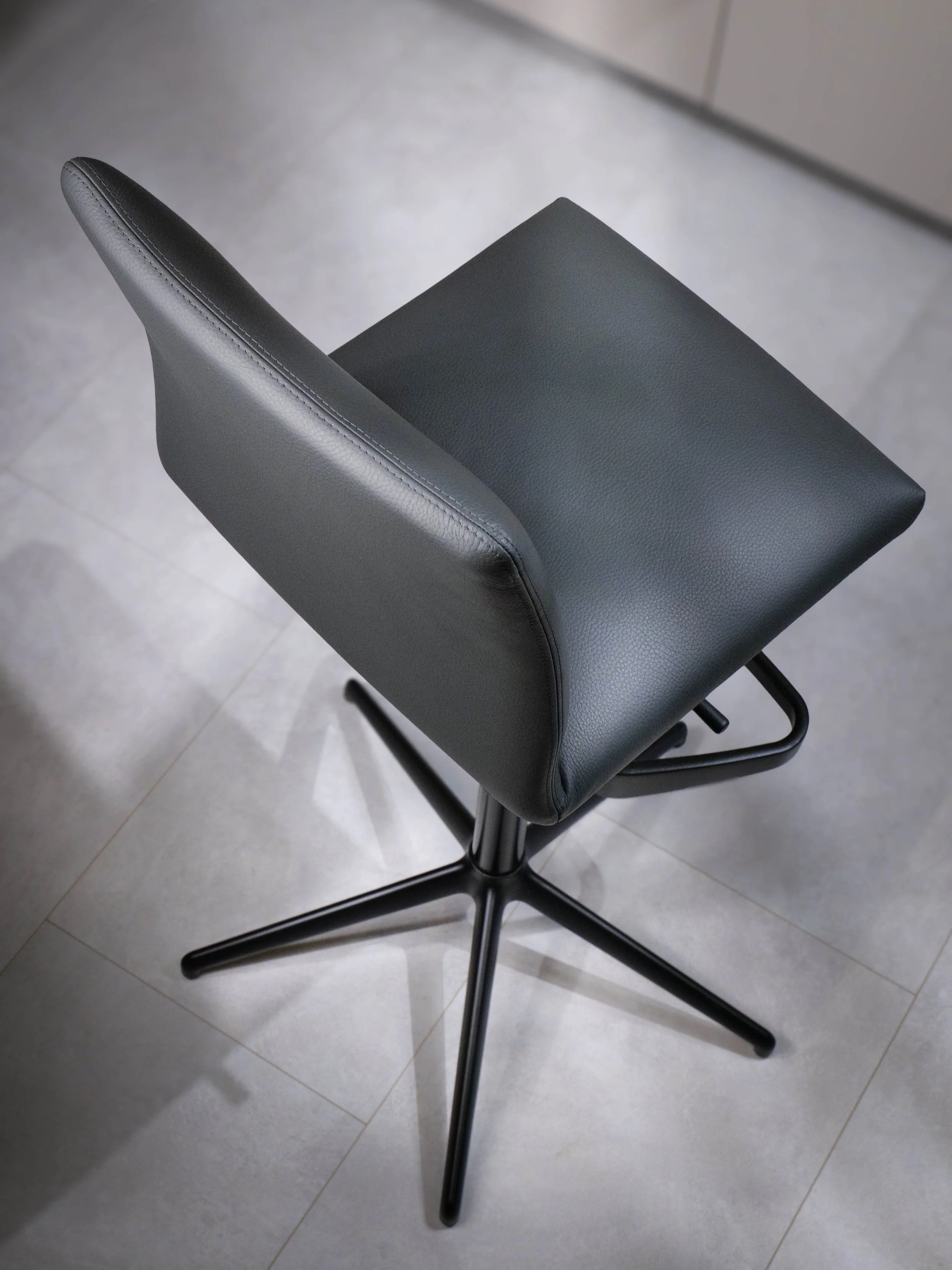 Erpo Barchair
