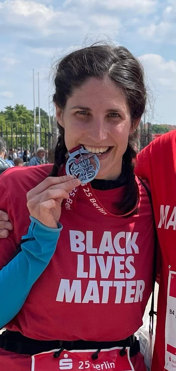 Laufkurs Absolventin mit Medaille