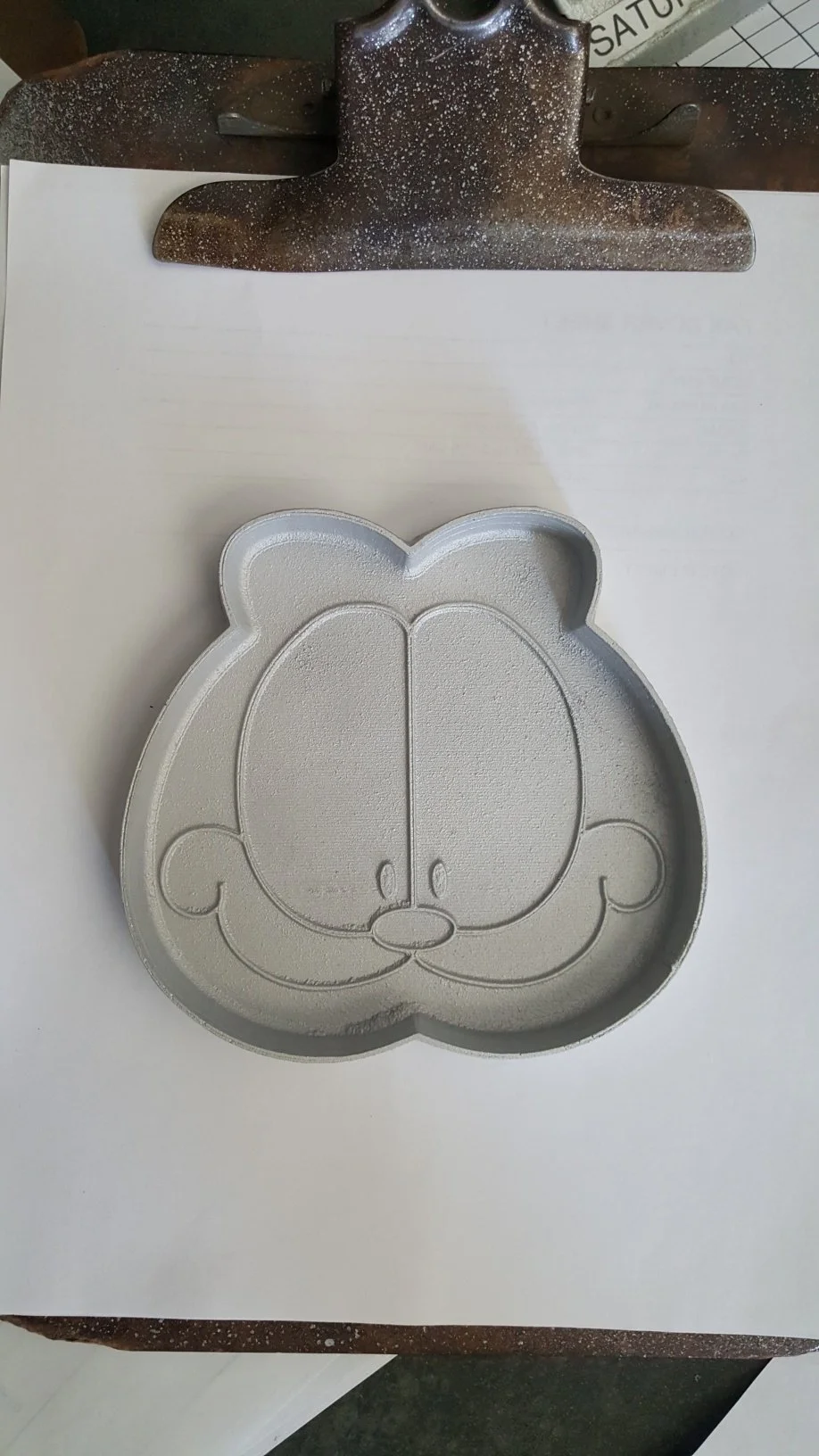 garfieldeats pizza trays cutters.jpg