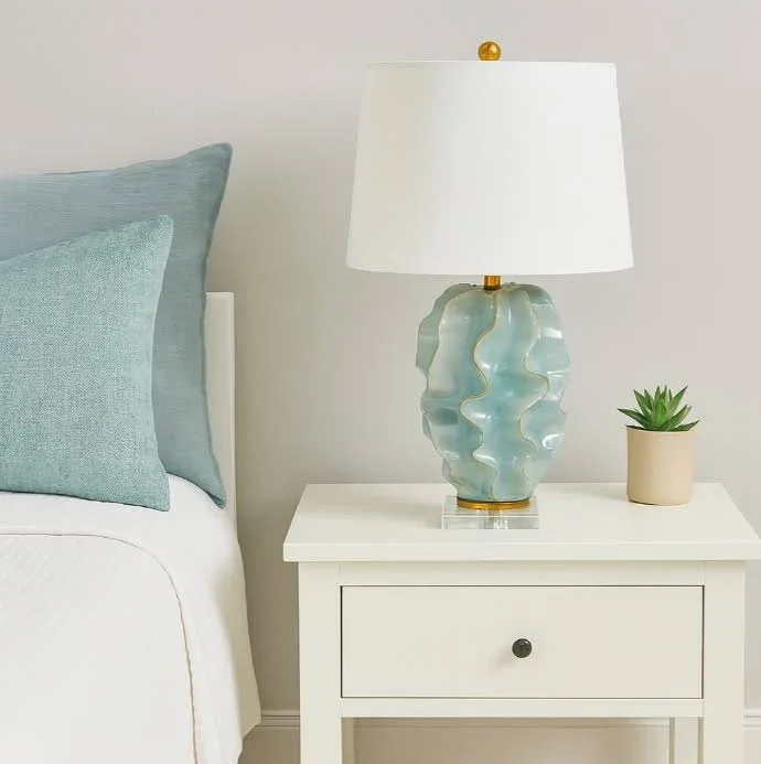 Hannah Wave Table Lamp
