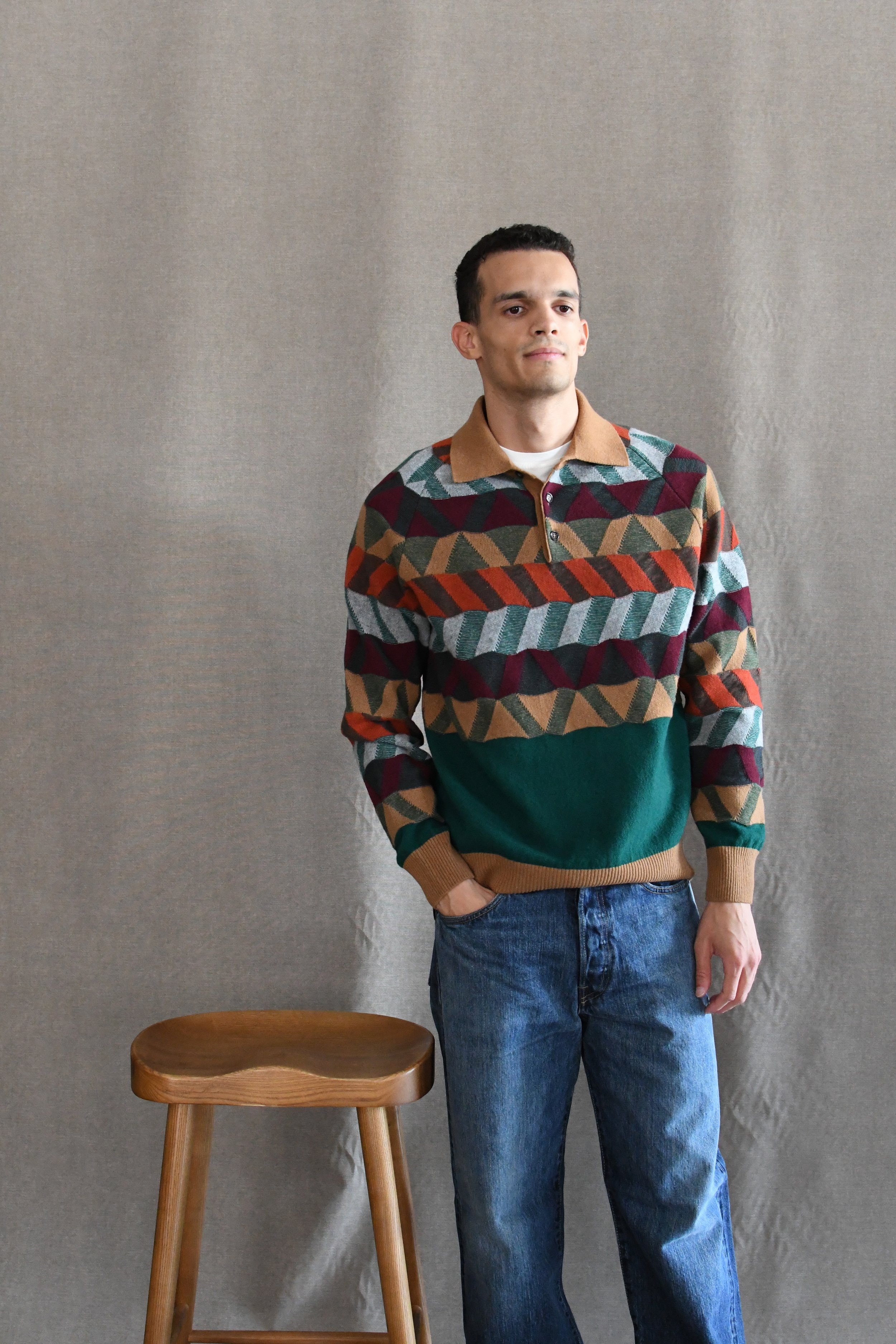 Polo Gallia a fantasia in calda e morbida lana intarsiata a contrasto. Maglia di ispirazione vintage.