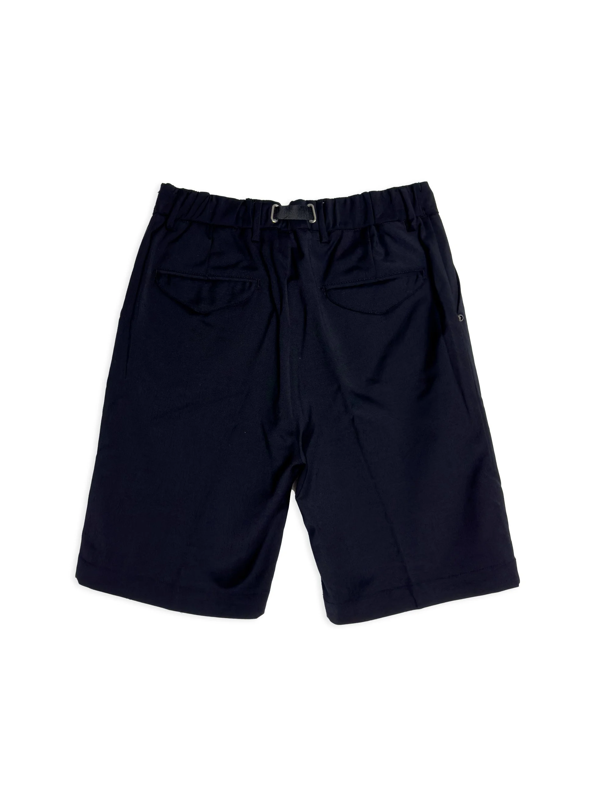 Bermuda White Sand vestibilità comoda, tinta unita. Tessuto in fresco lana leggerissimo.