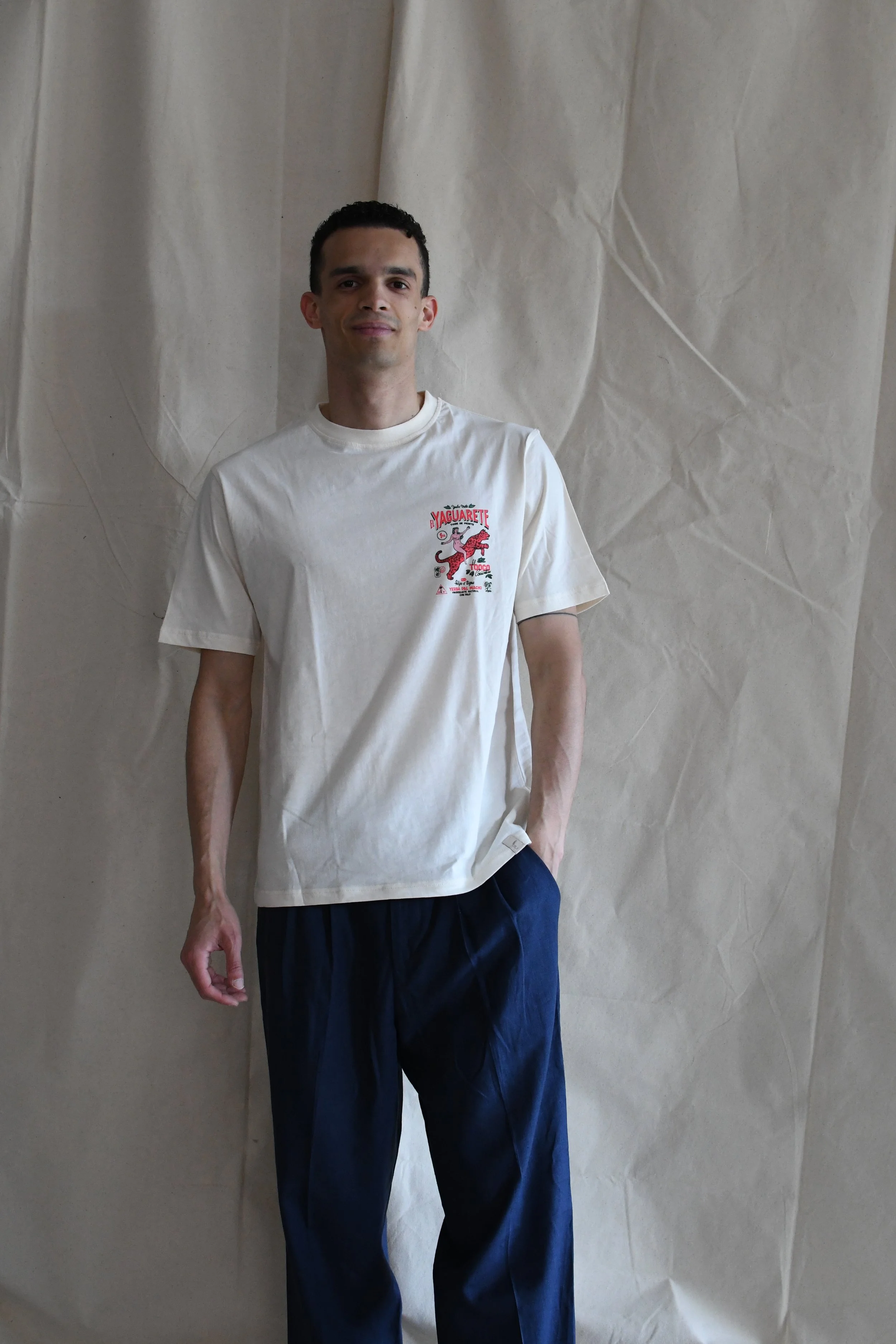 T-shirt Tooco a mezza manica in morbido cotone 180g con stampa.