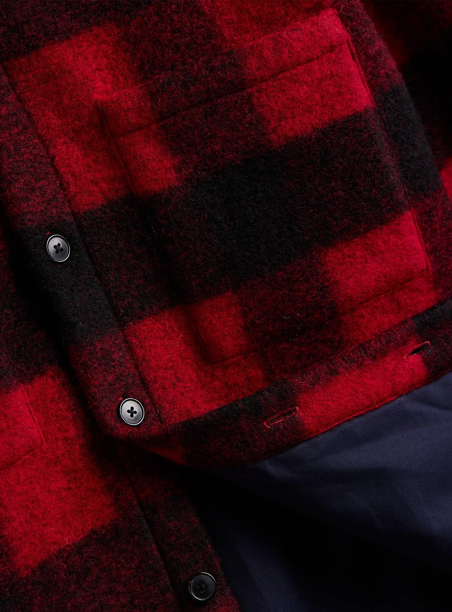 Overshirt Portuguese Flannel in lana. Tessuti di ispirazione heritage portoghese.