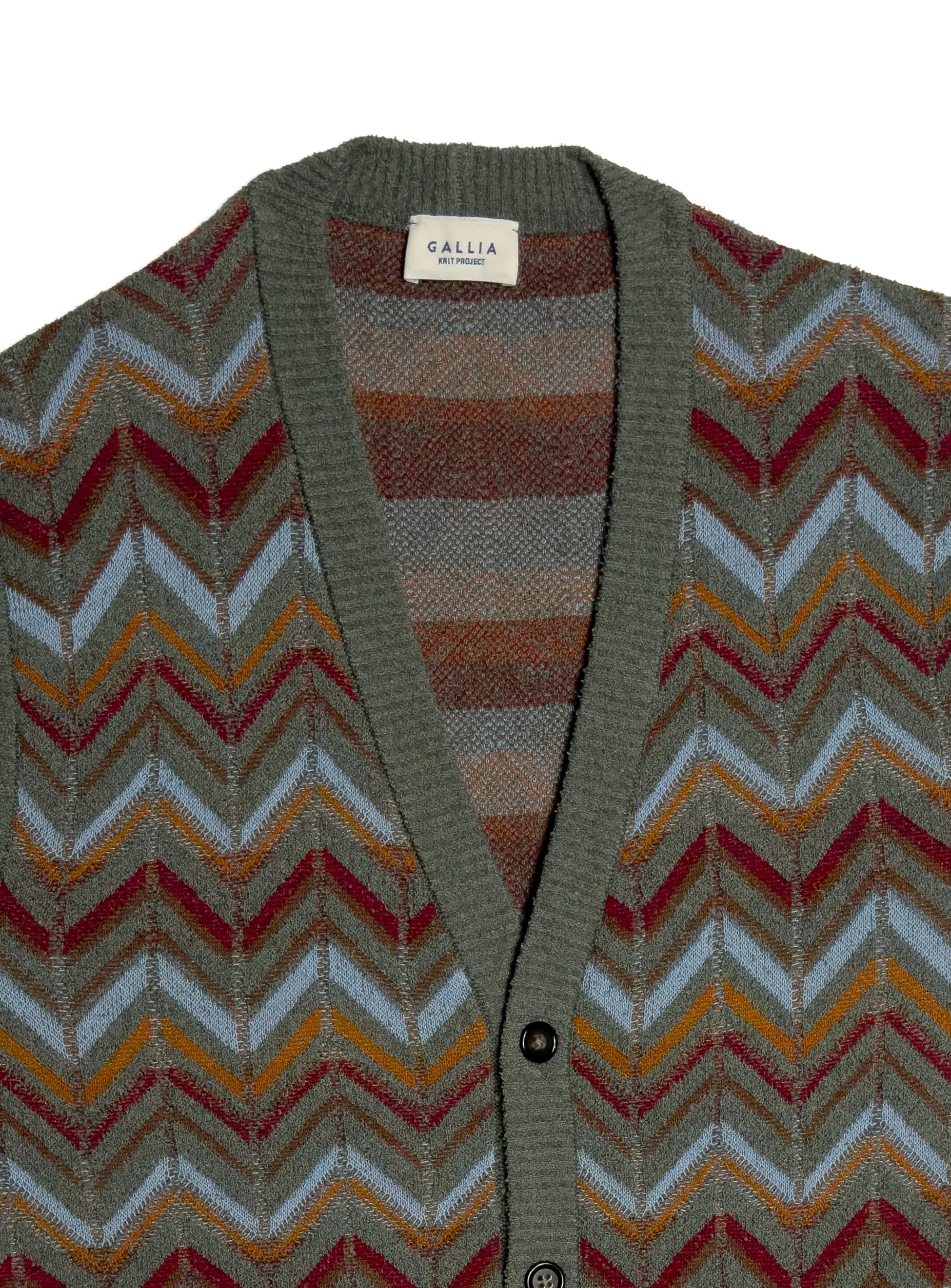 Gilet Gallia in morbido e leggero tessuto effetto spugna a fantasia.