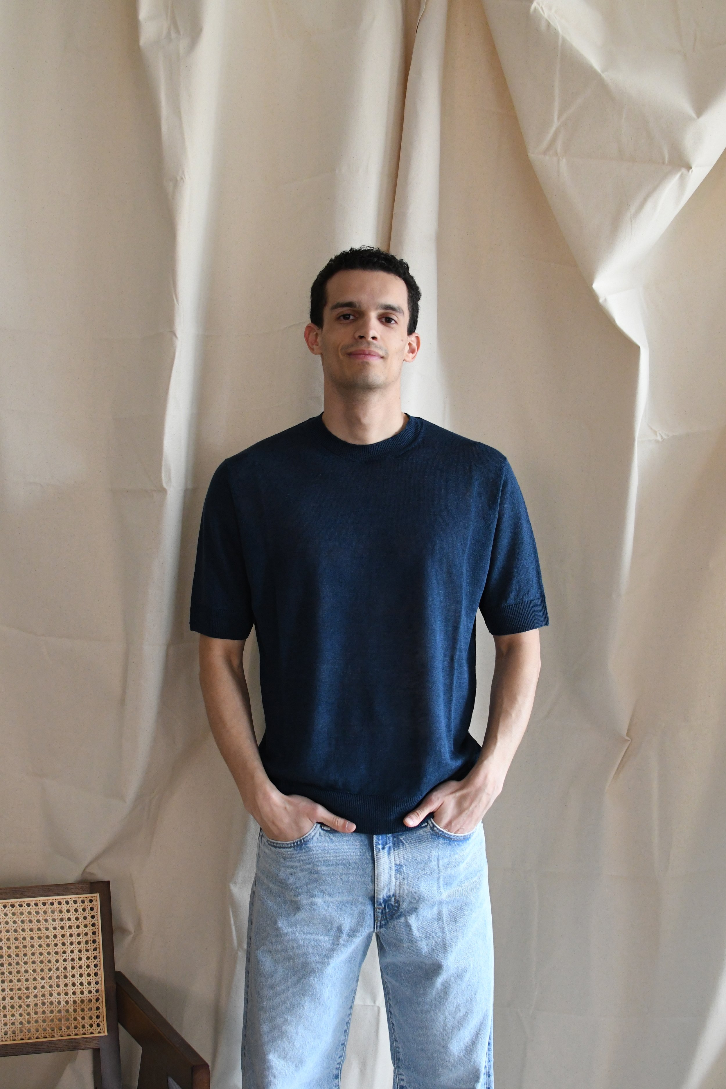 Maglia t-shirt Masq girocollo tinta unita manica corta in lino.