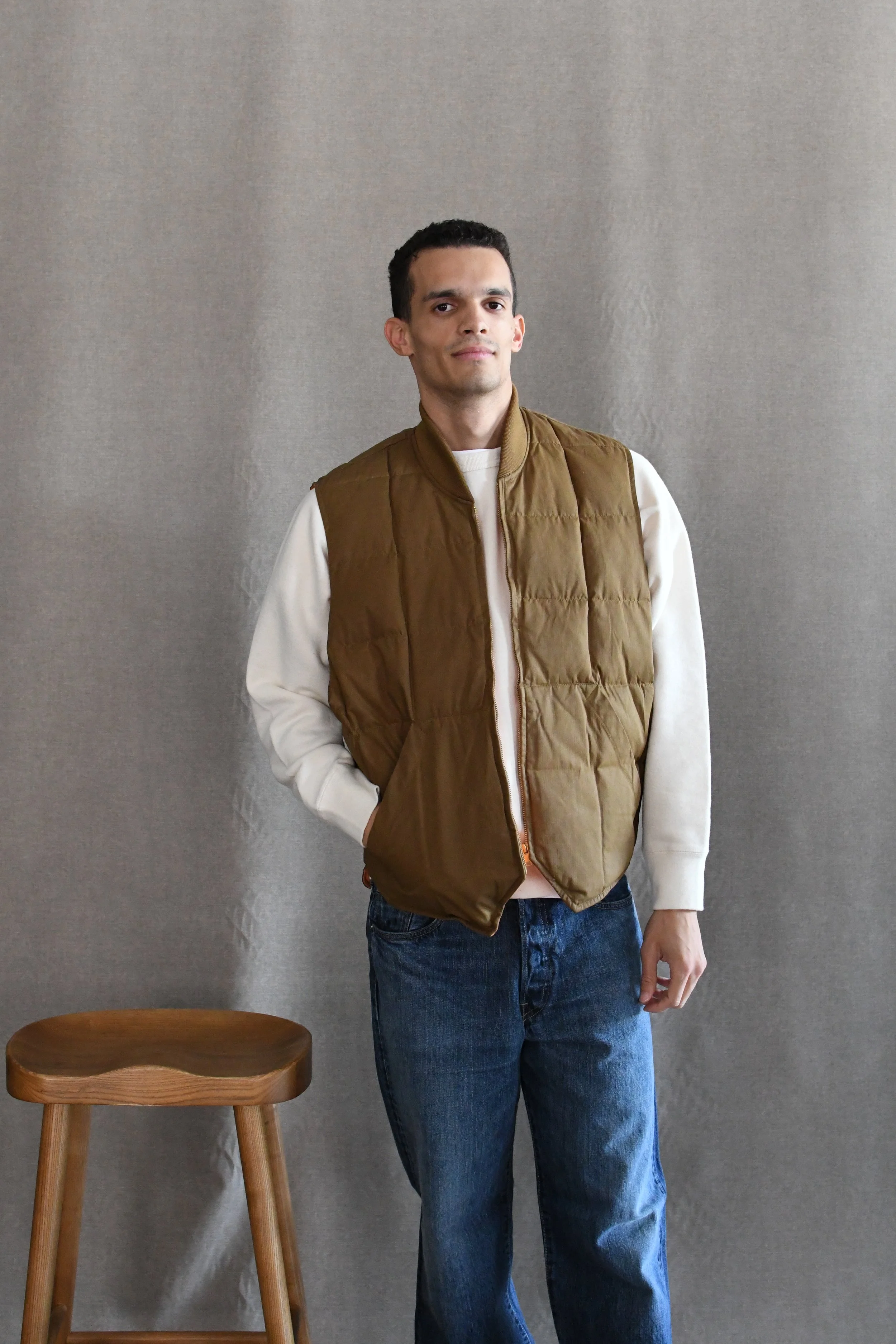 Gilet Chesapeake’s smanicato in Cotone Cerato con imbottitura in piuma d’oca.