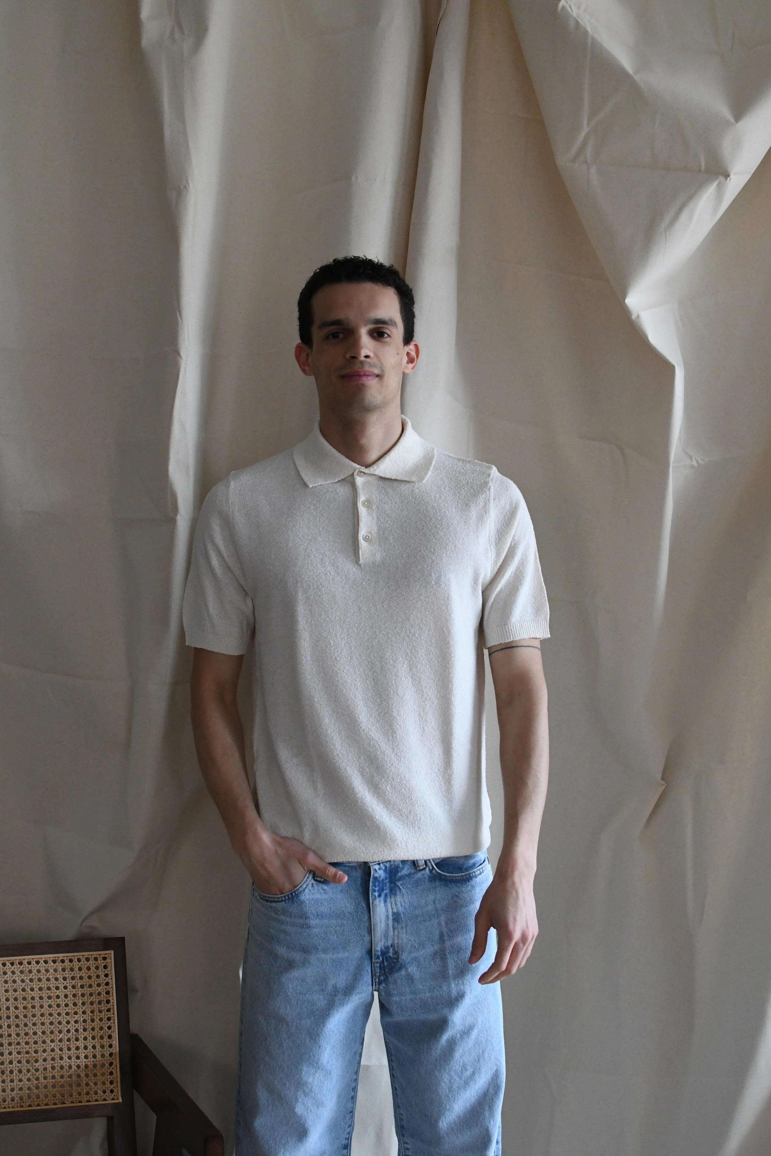 Polo Gallia a mezza manica in morbido e leggero tessuto effetto spugna tinta unita.