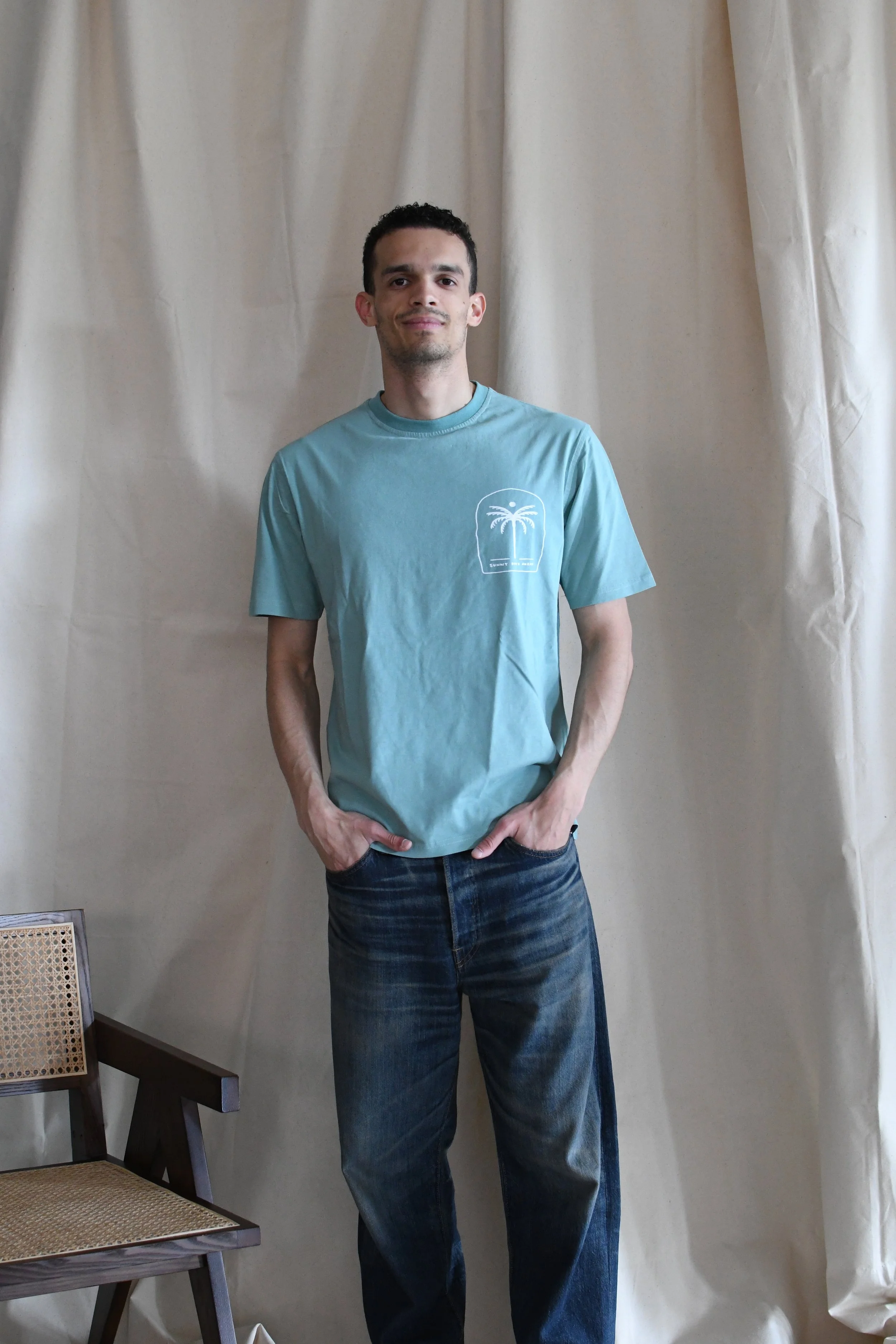 T-shirt Tooco a mezza manica in morbido cotone 180g con stampa.