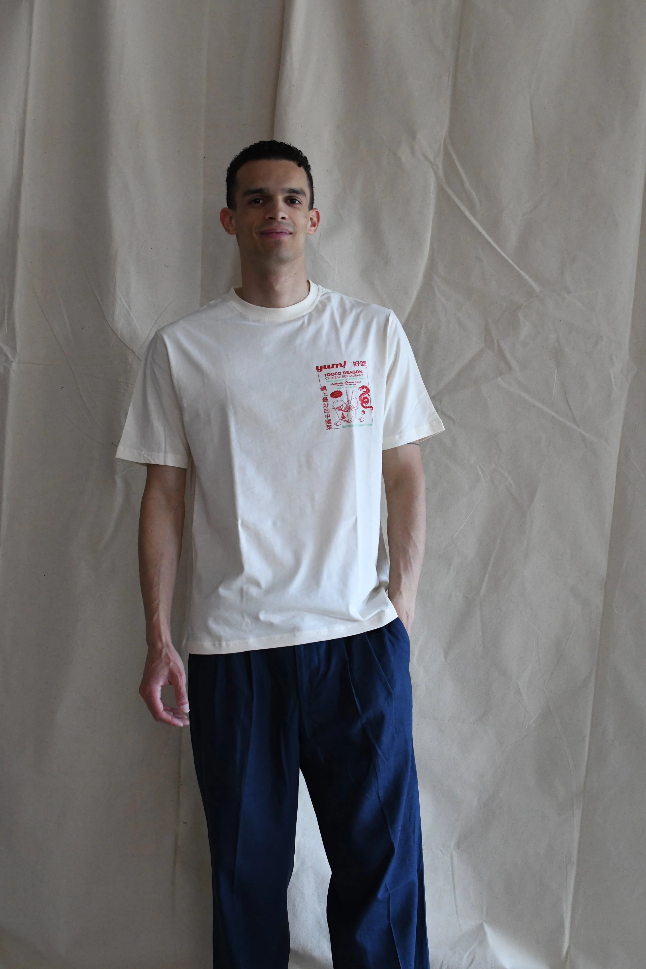 T-shirt Tooco a mezza manica in morbido cotone 180g con stampa.