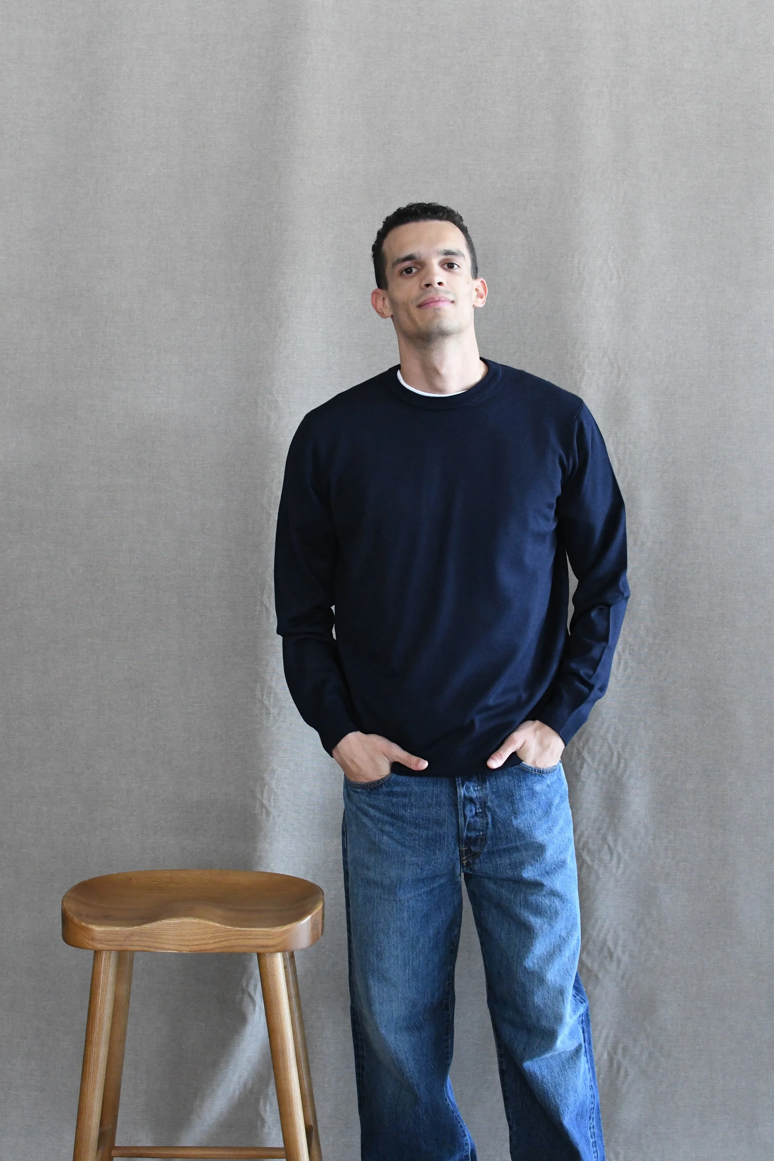 Maglia Masq girocollo tinta unita manica lunga in lana merino.
