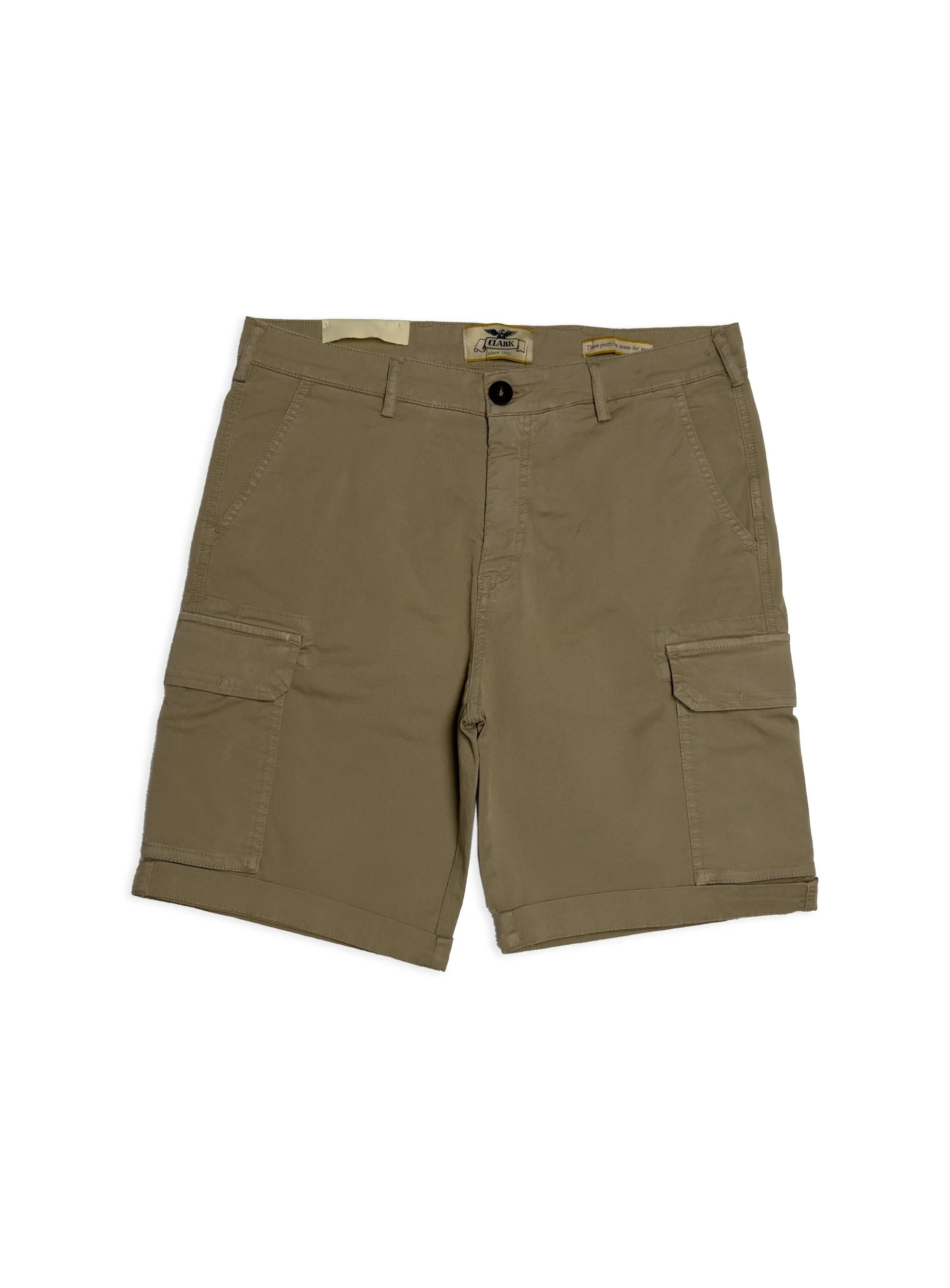 Bermuda Clark in cotone gabardina con tasche laterali.