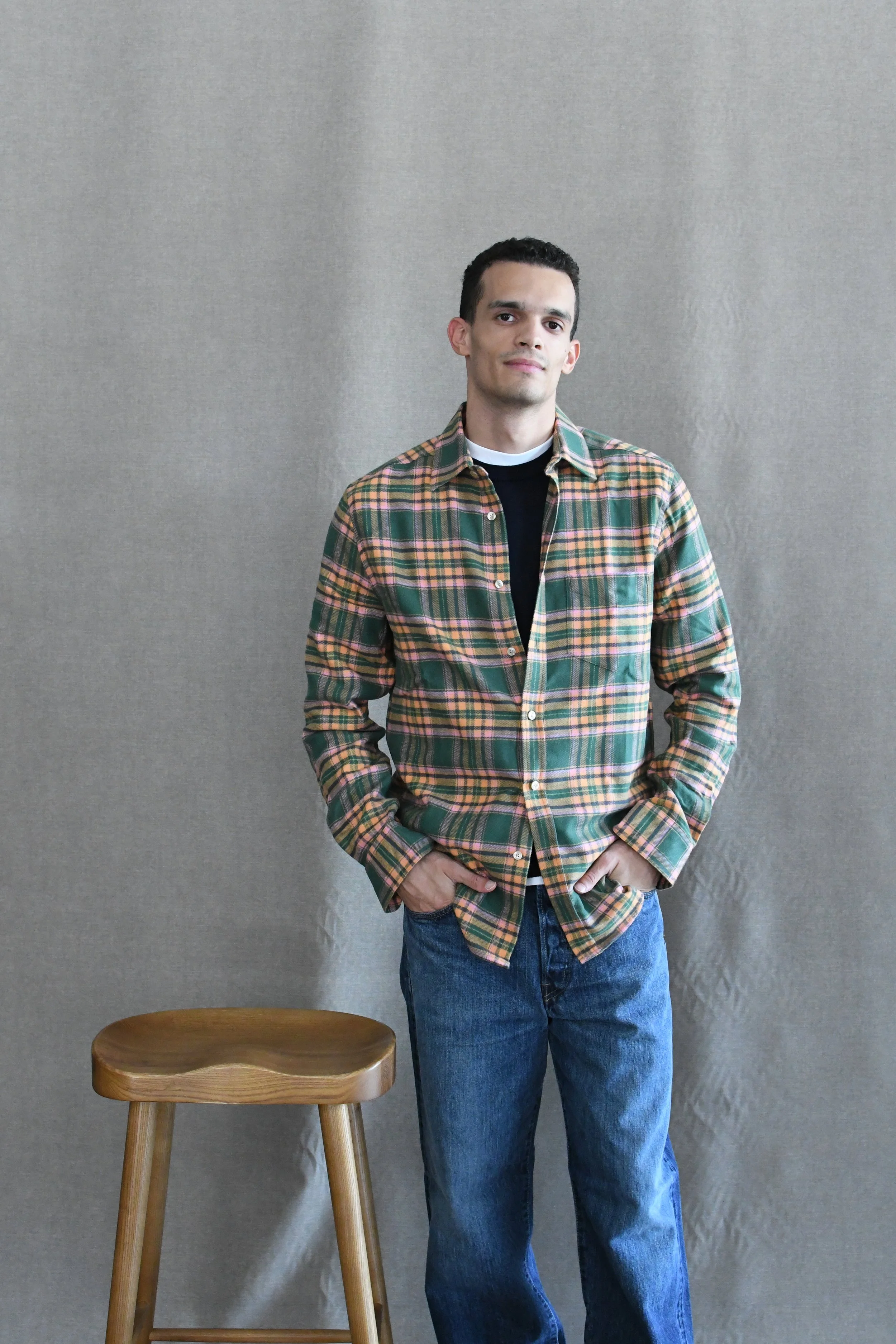 Camicia Portuguese Flannel in morbida flanella di cotone. Tessuti di ispirazione heritage portoghese.