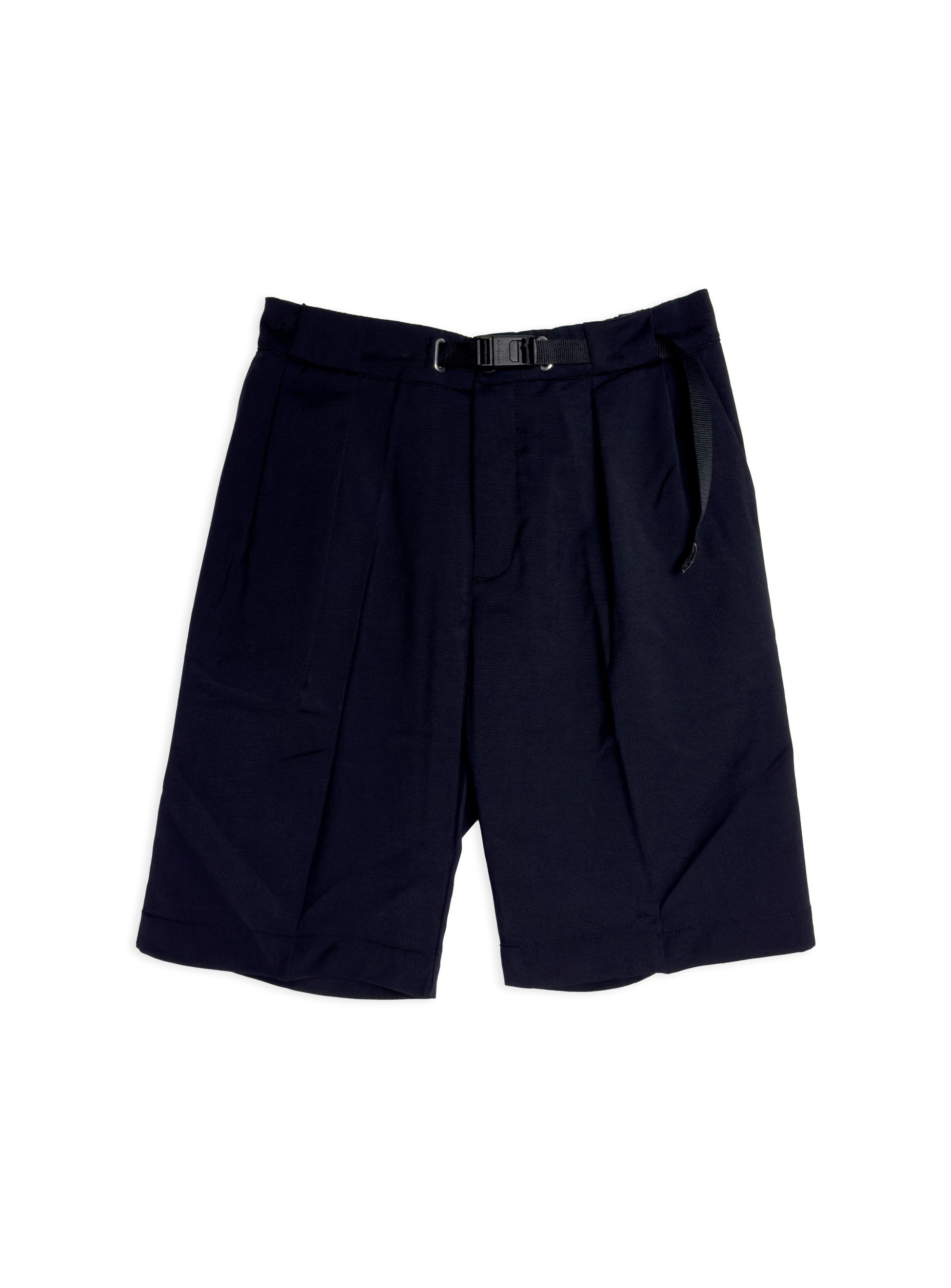 Bermuda White Sand vestibilità comoda, tinta unita. Tessuto in fresco lana leggerissimo.