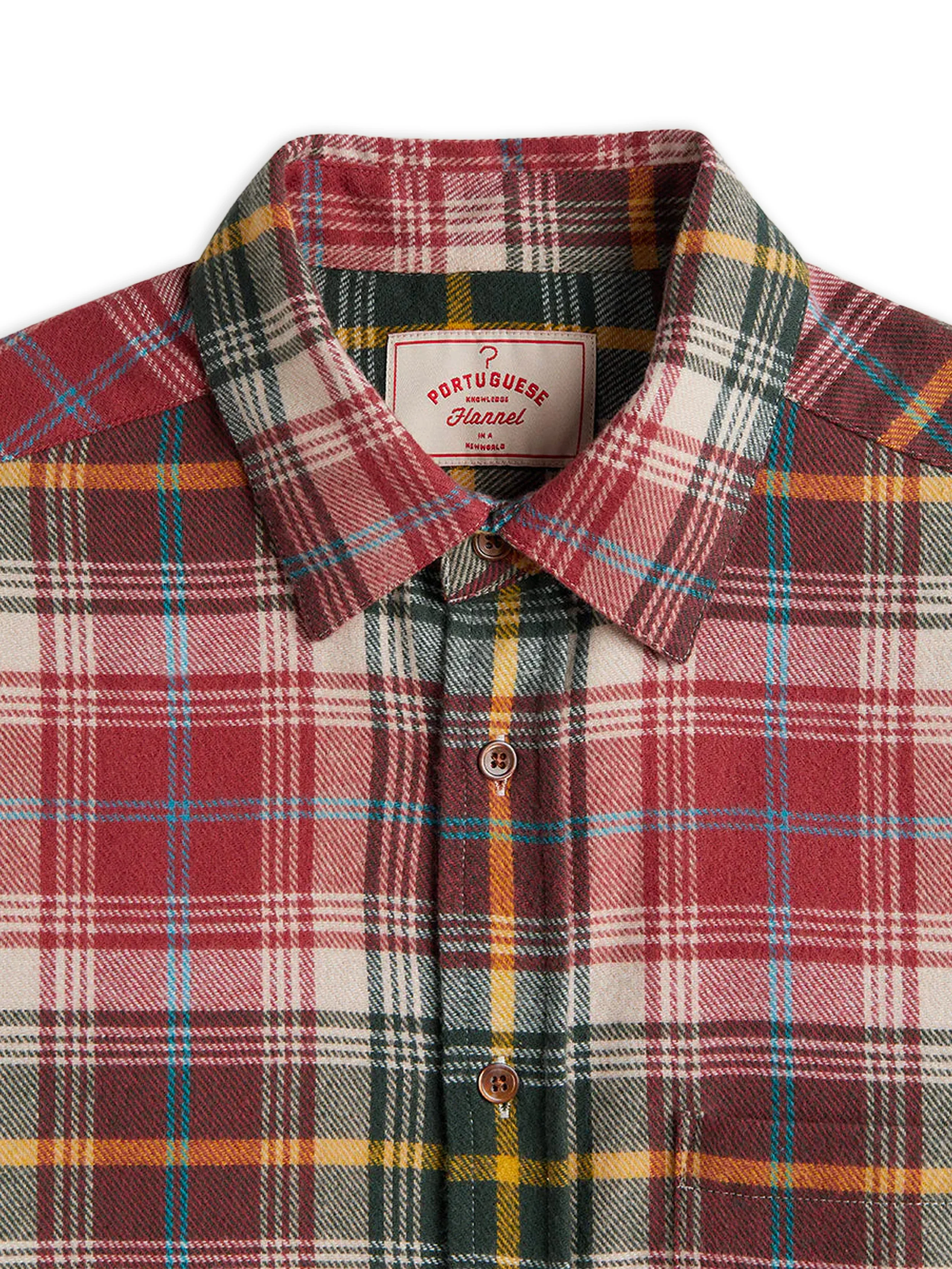 Camicia Portuguese Flannel in morbida flanella di cotone. Tessuti di ispirazione heritage portoghese.