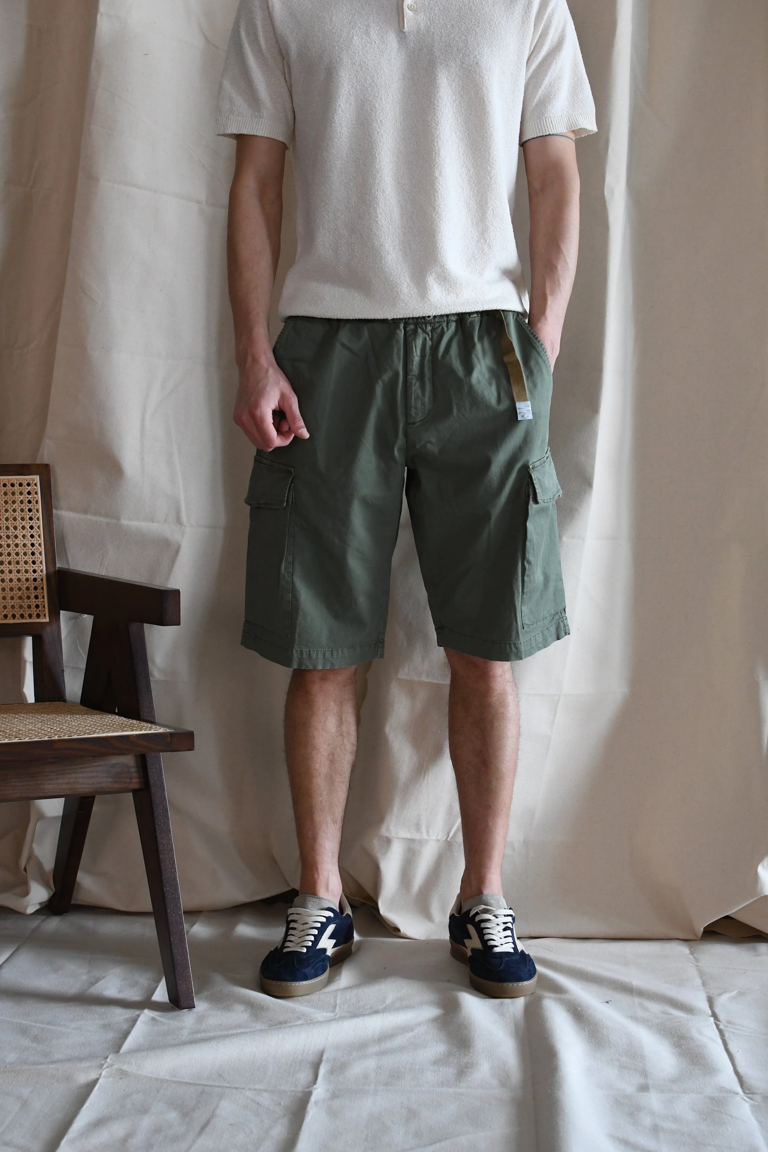 Bermuda White Sand tasconato tinta unita con vita elasticizzata