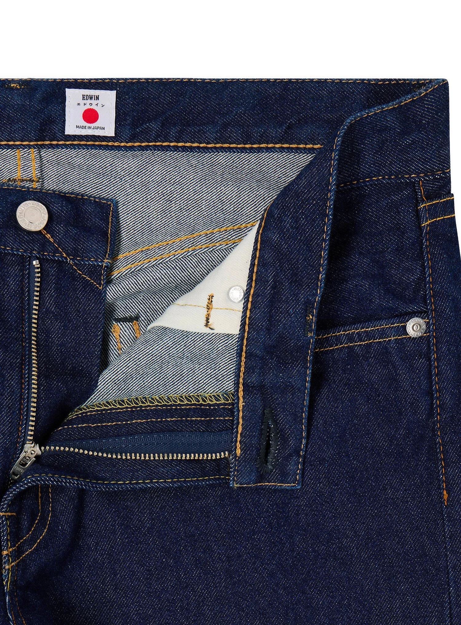 Denim Edwin rinsed tinta unita non lavato. Edwin è un marchio di denim all'avanguardia, dove risaltano l'artigianalità e la competenza giapponese.