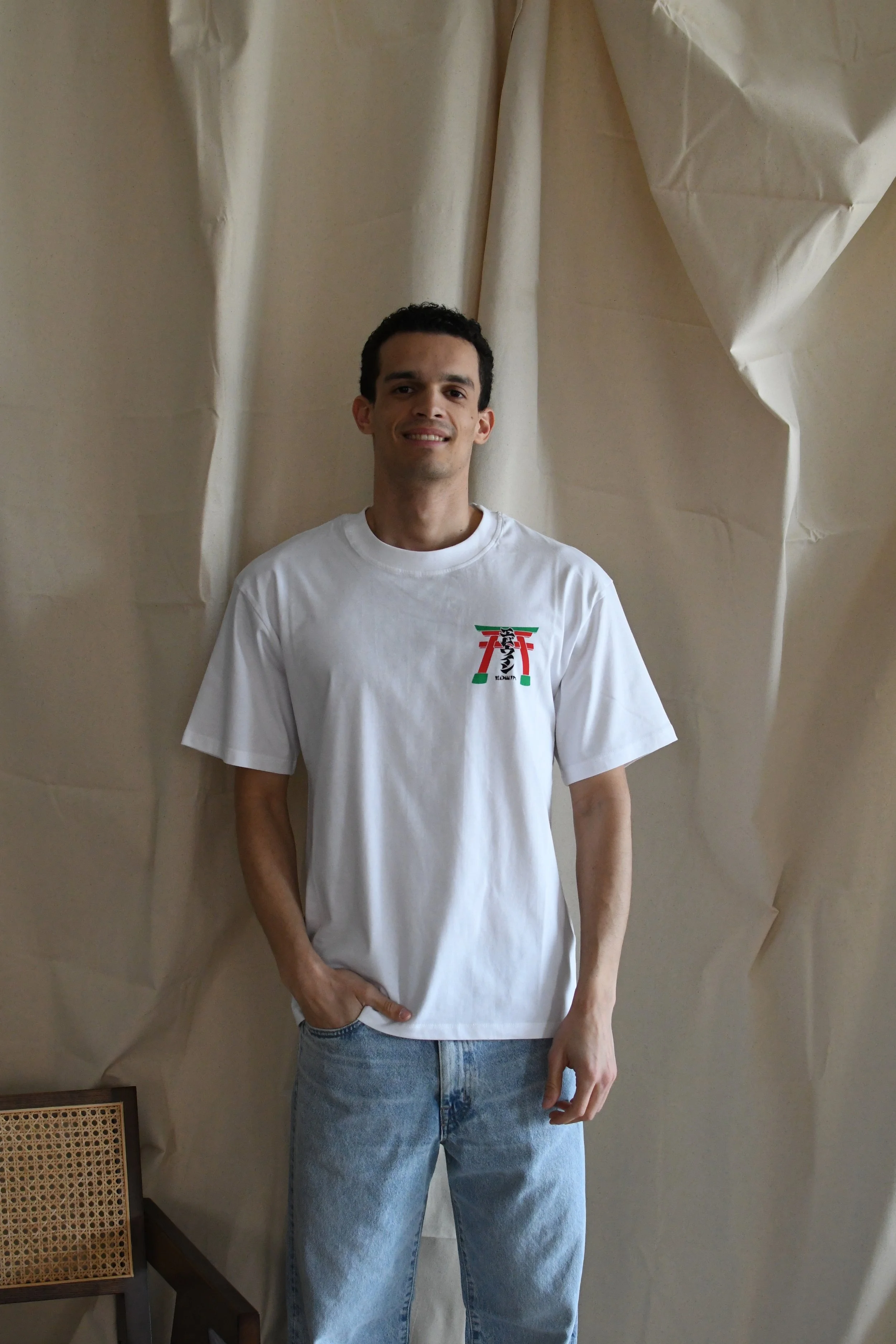 T-shirt Edwin oversized tinta unita bianca a maniche corte. Stampa originale giapponese.