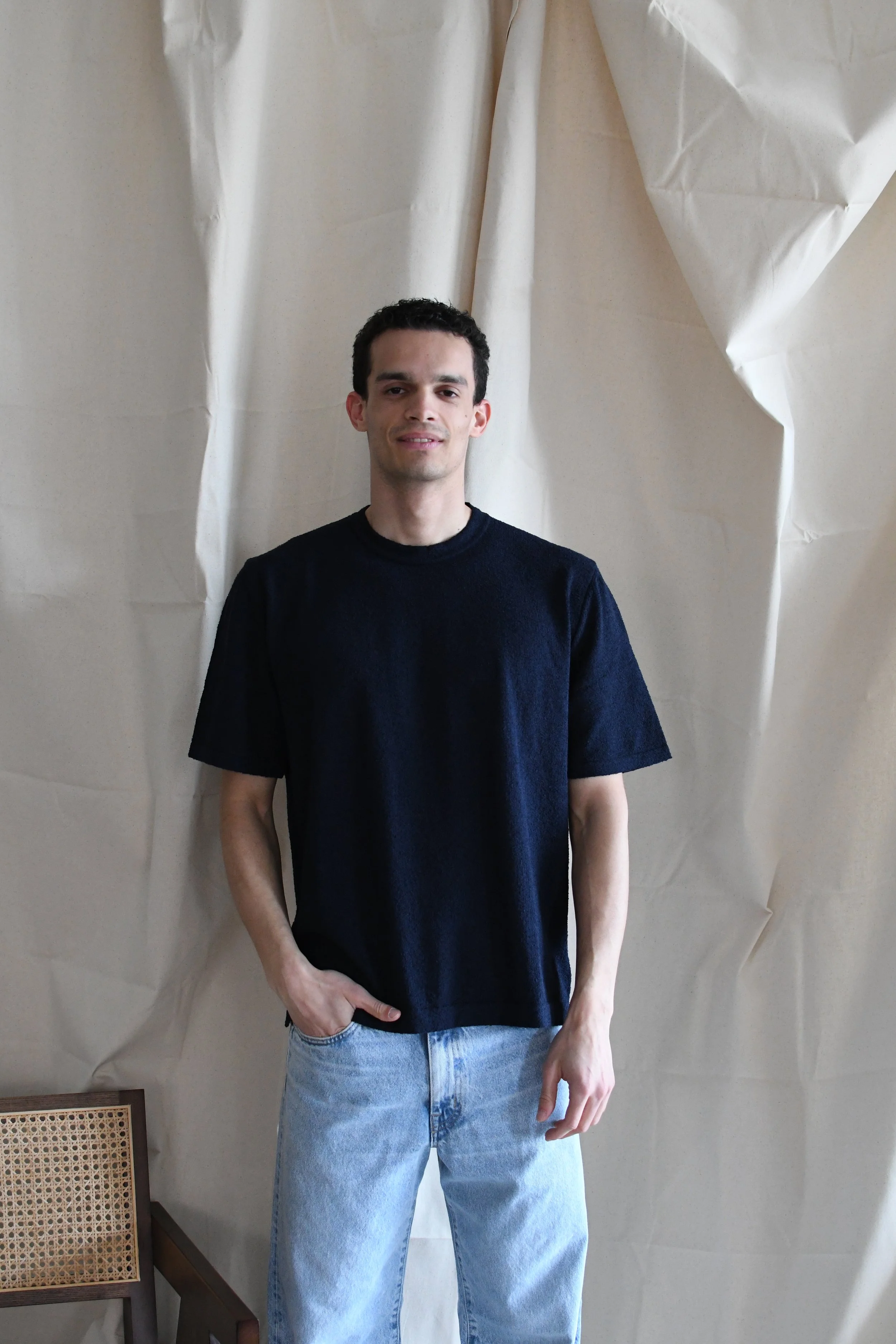 T-shirt Gallia girocollo a mezza manica in morbido e leggero tessuto effetto spugna tinta unita.