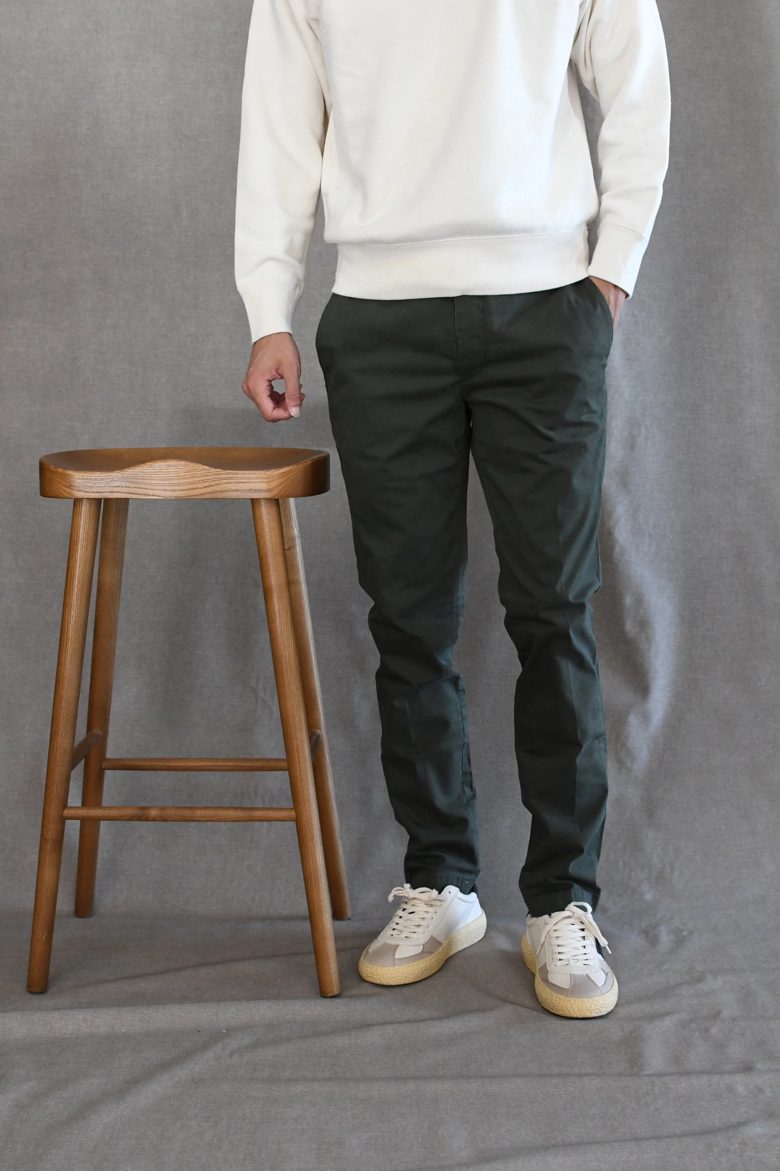 Pantalone Devorè in cotone tinta unita.