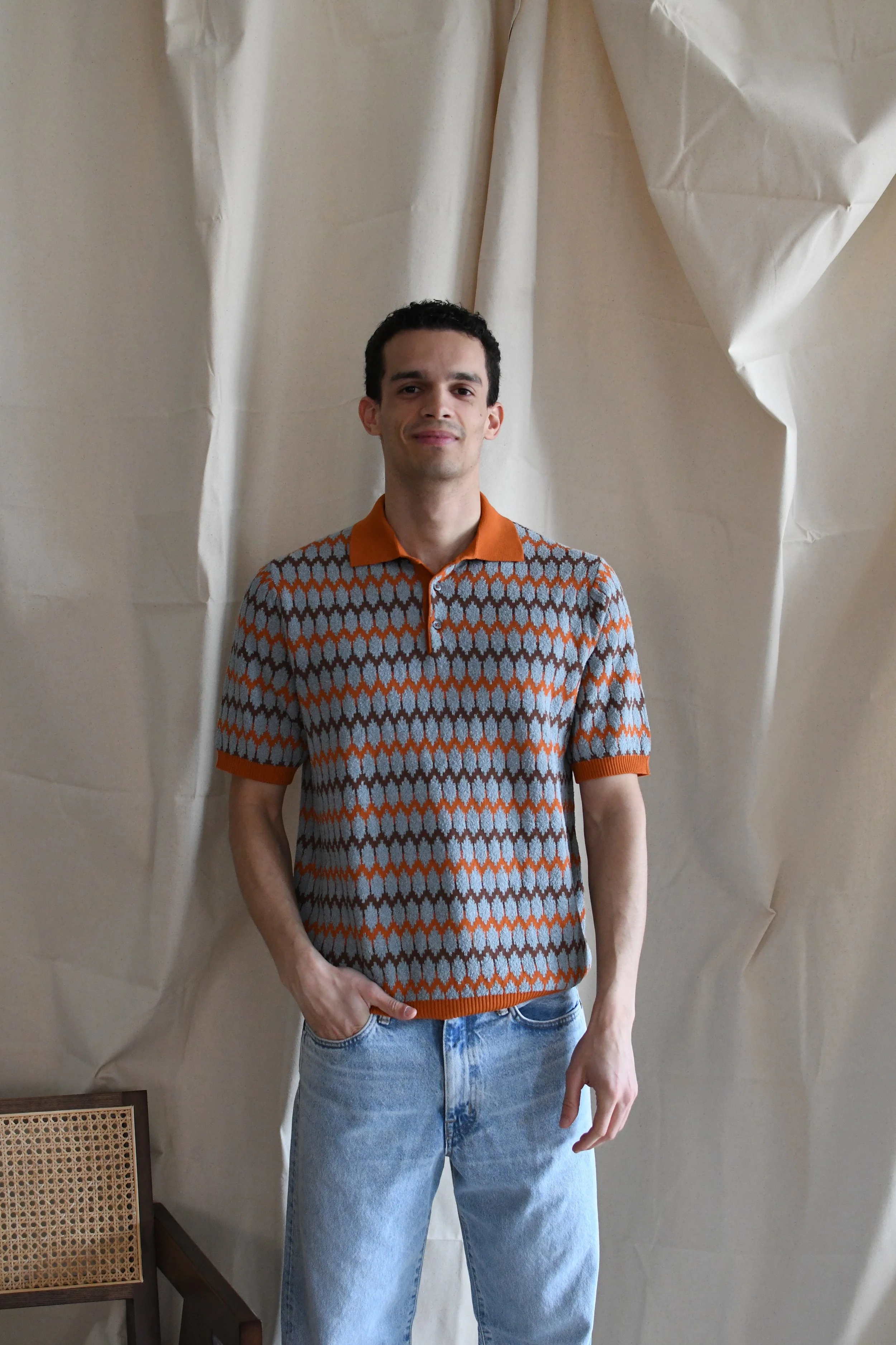 Polo Gallia a mezza manica in morbido e leggero tessuto effetto spugna a fantasia.