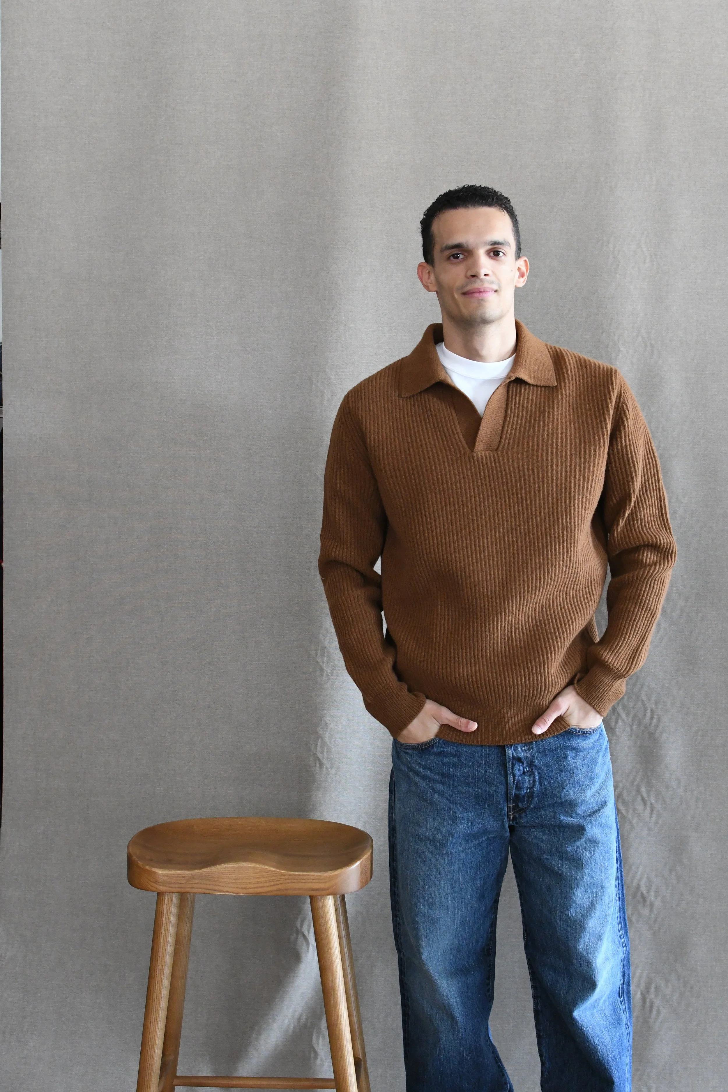 Polo Masq senza bottoni costa inglese tinta unita manica lunga in lana merino.